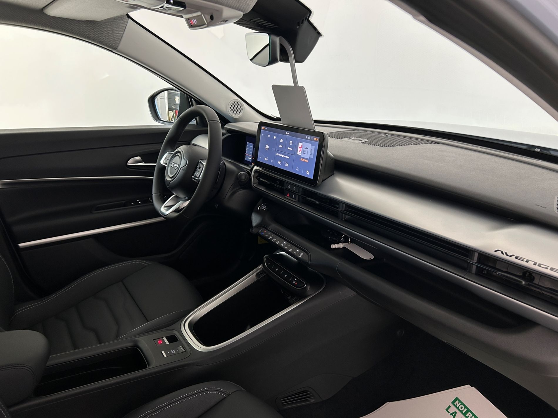 Avenger e-hybrid Summit 100cv   - Autoviemme