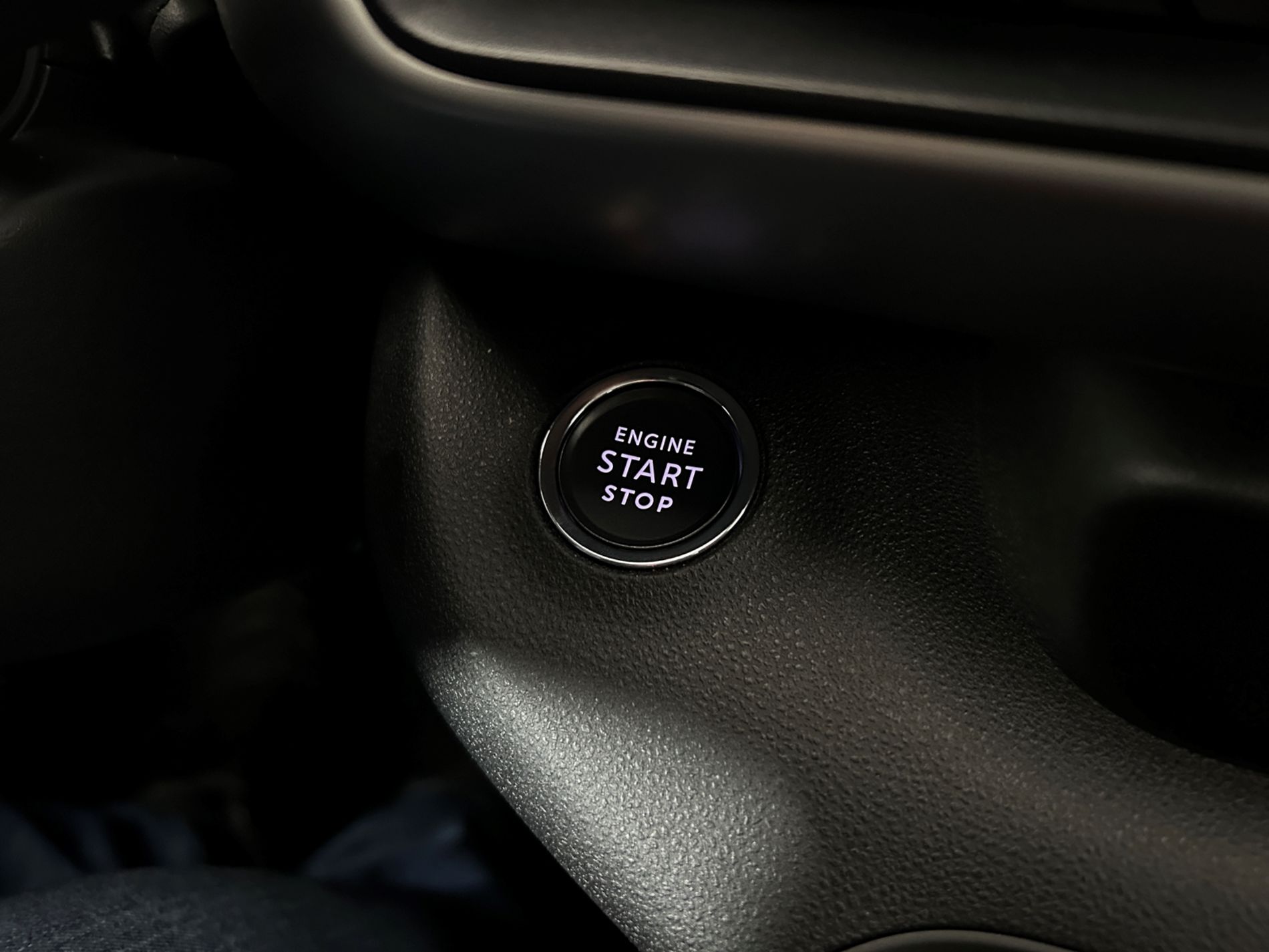 Avenger e-hybrid Summit 100cv   - Autoviemme