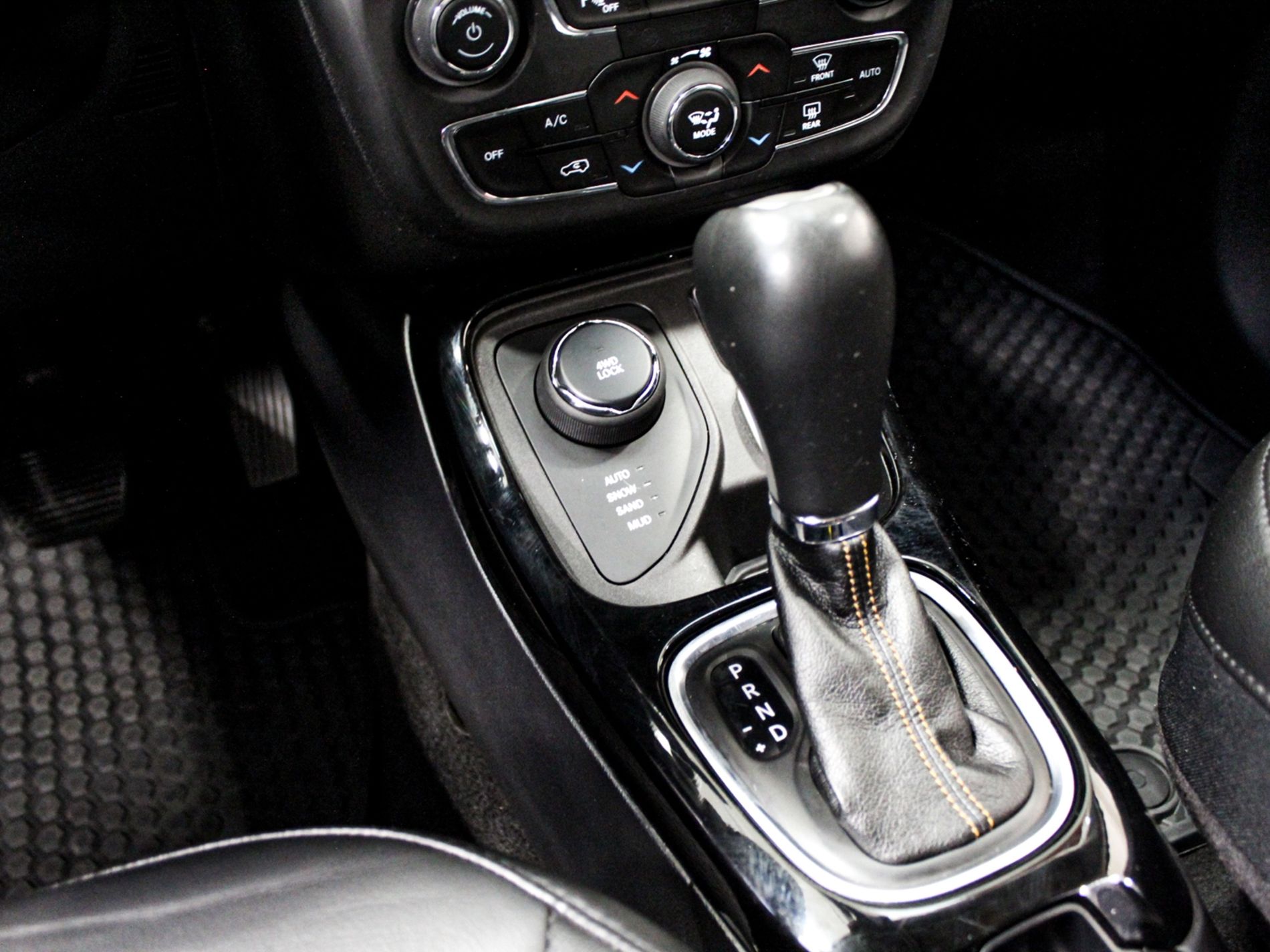 Compass 2.0 mjt Limited 4wd 140cv auto my19 - Autoviemme