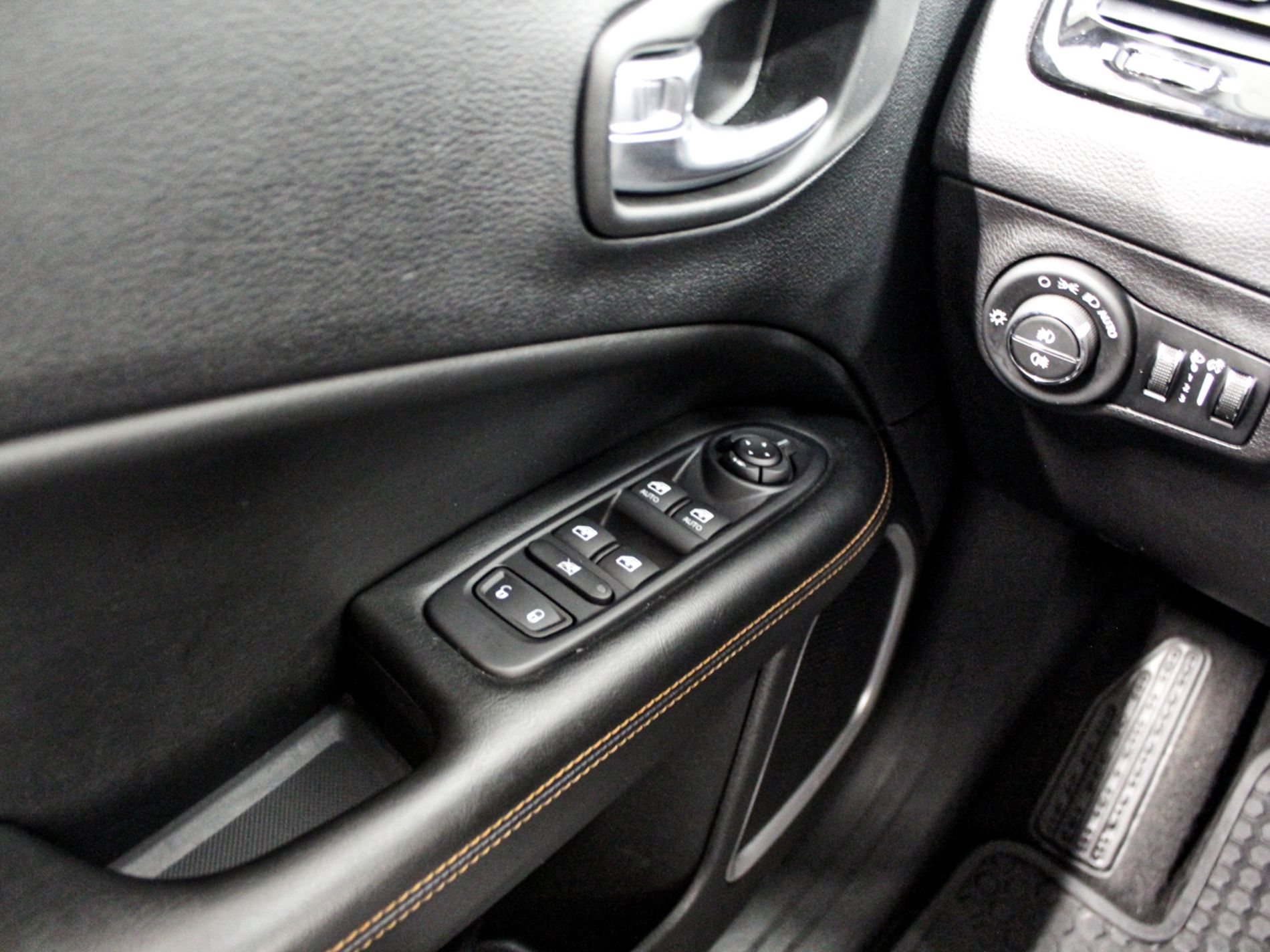 Compass 2.0 mjt Limited 4wd 140cv auto my19 - Autoviemme