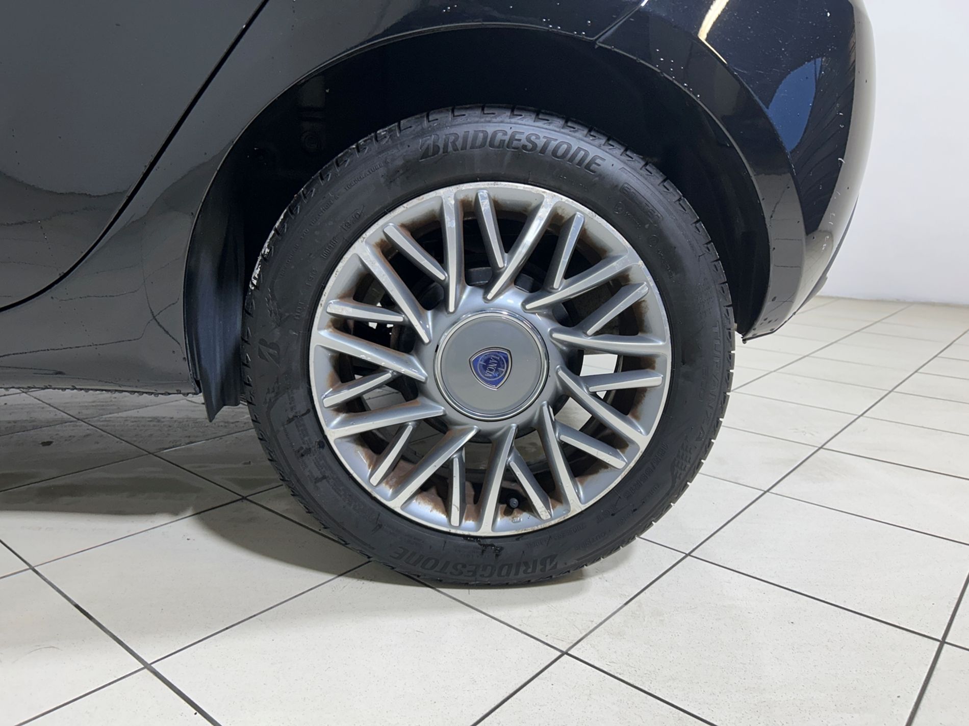 Ypsilon Gold s&s 69cv - Autoviemme