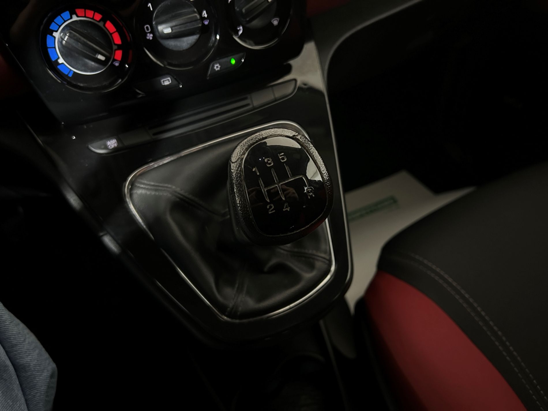 Ypsilon Gold s&s 69cv - Autoviemme