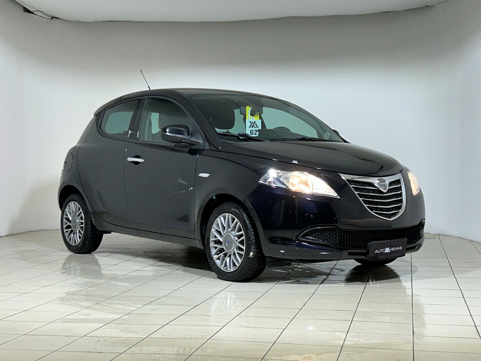 Ypsilon Gold s&s 69cv - Autoviemme