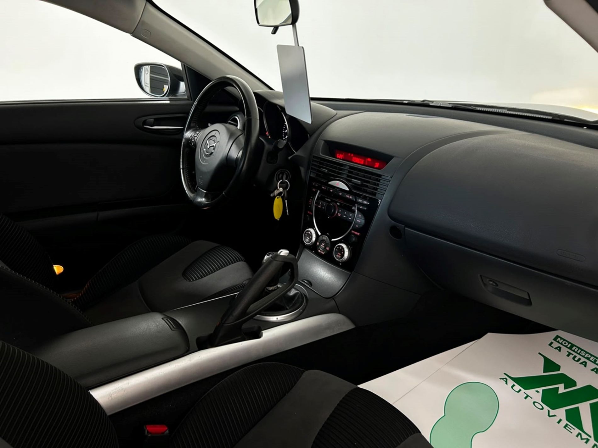 Mazda RX-8 1.3   - Autoviemme