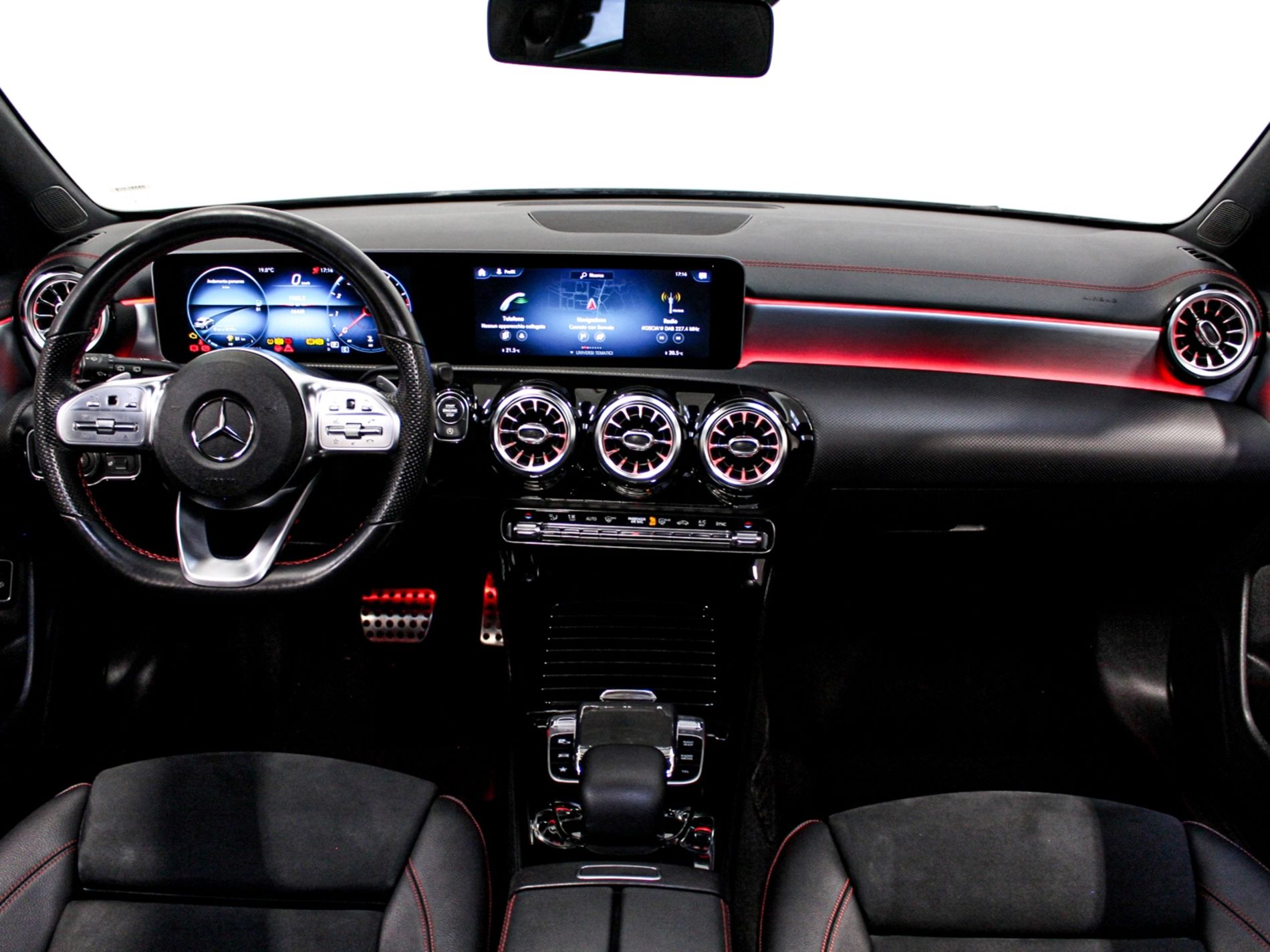 CLA Shooting Brake 200 Night edition auto - Autoviemme