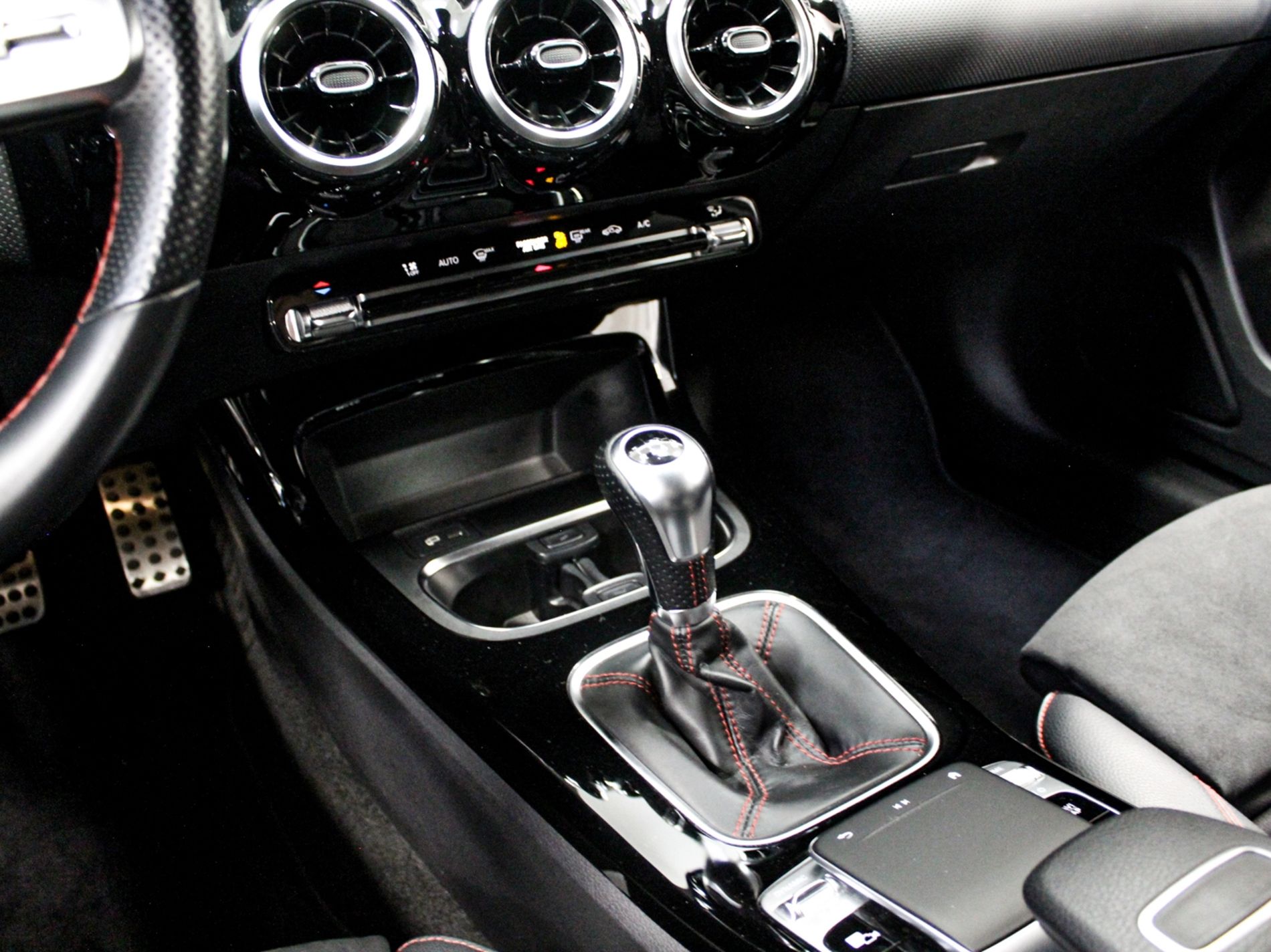 A 200 Premium Night edition - Autoviemme