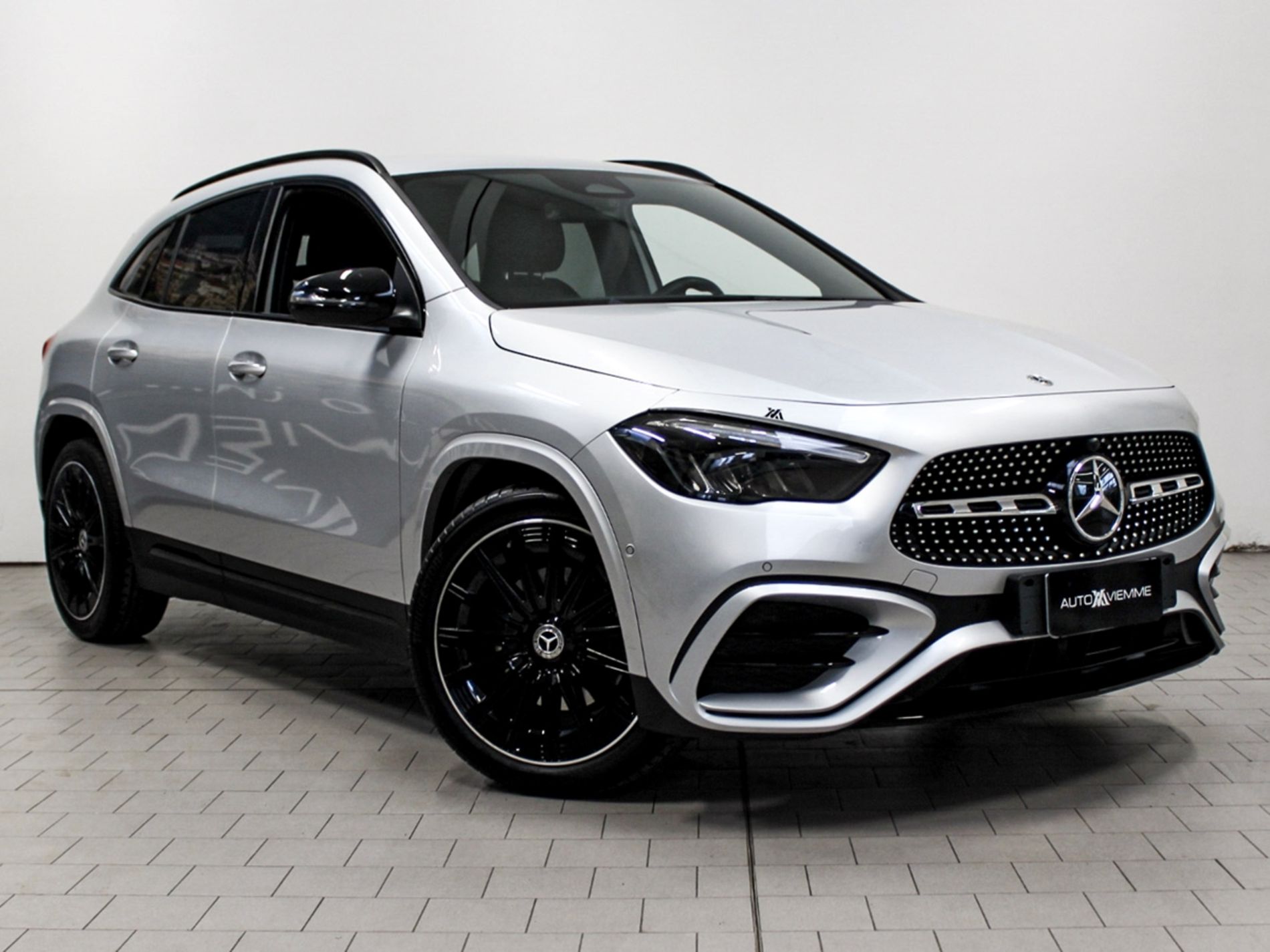 Mercedes GLA 200 Premium Hybrid - Autoviemme