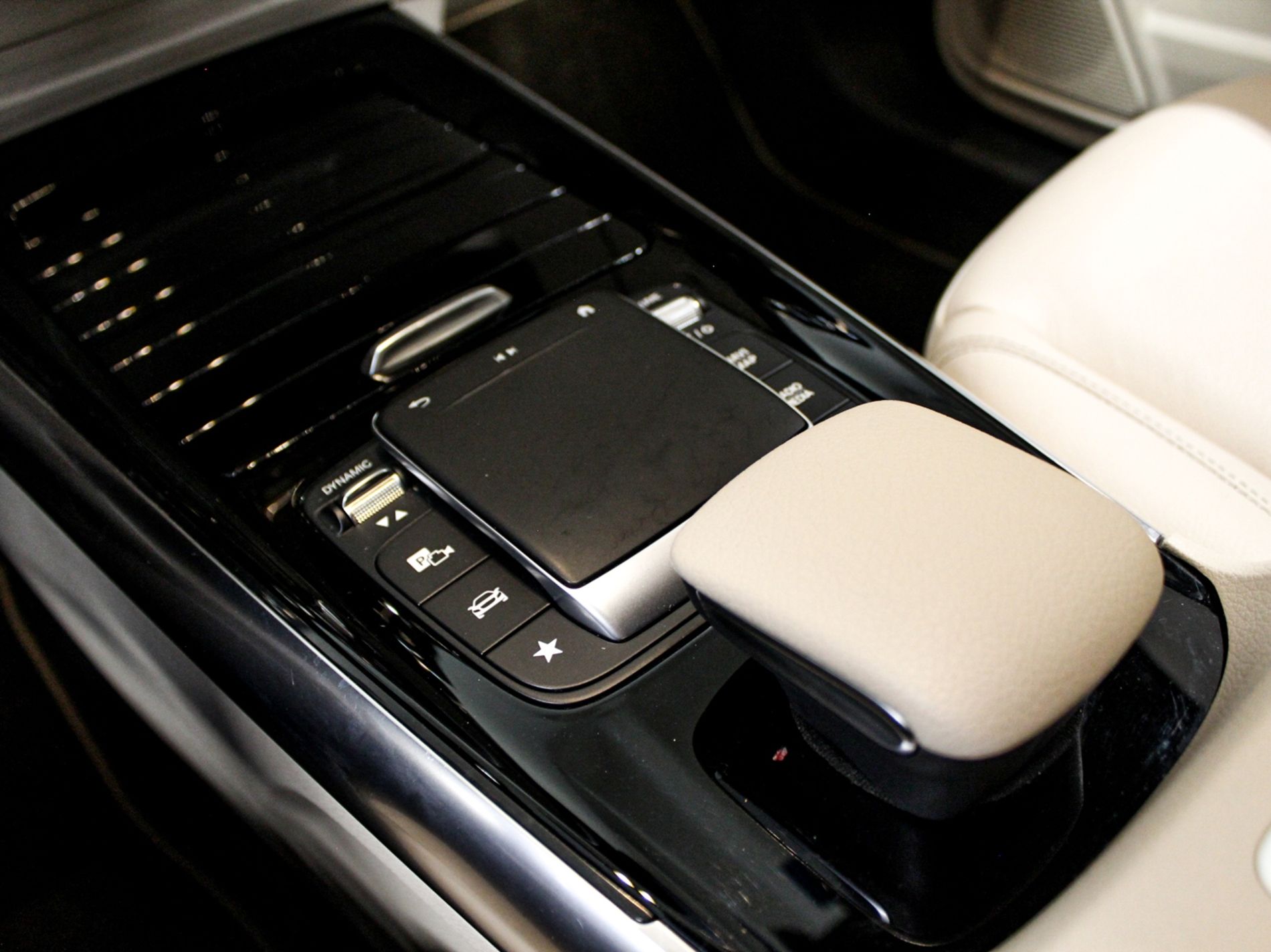 GLA 220 d Sport Plus 4matic auto - Autoviemme