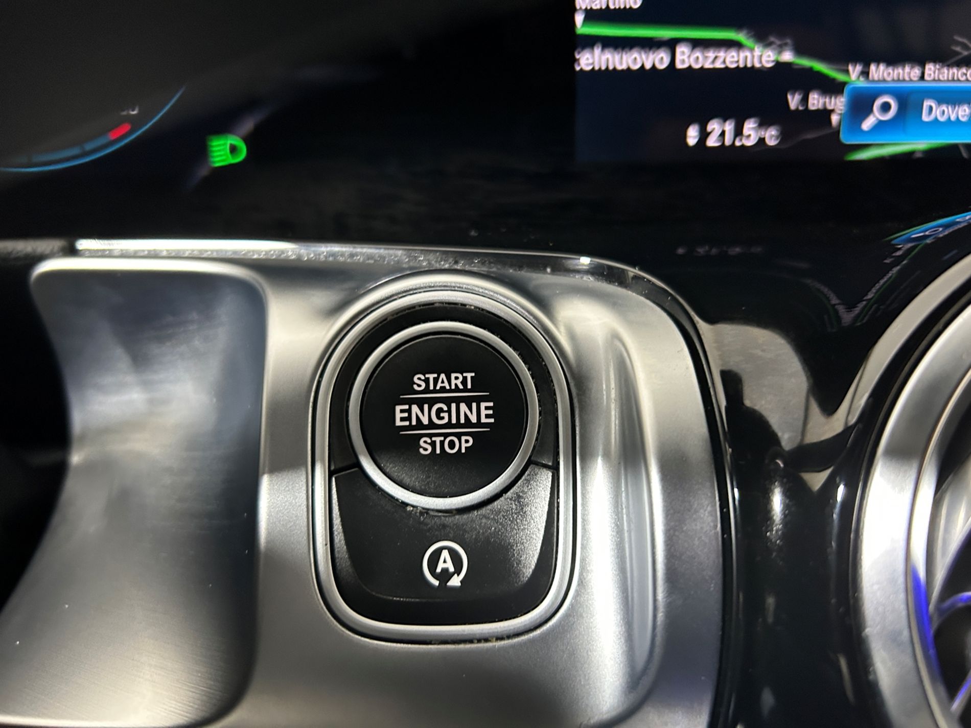 Mercedes GLB 200 d Premium 4matic automatica telecamera 360 - Autoviemme