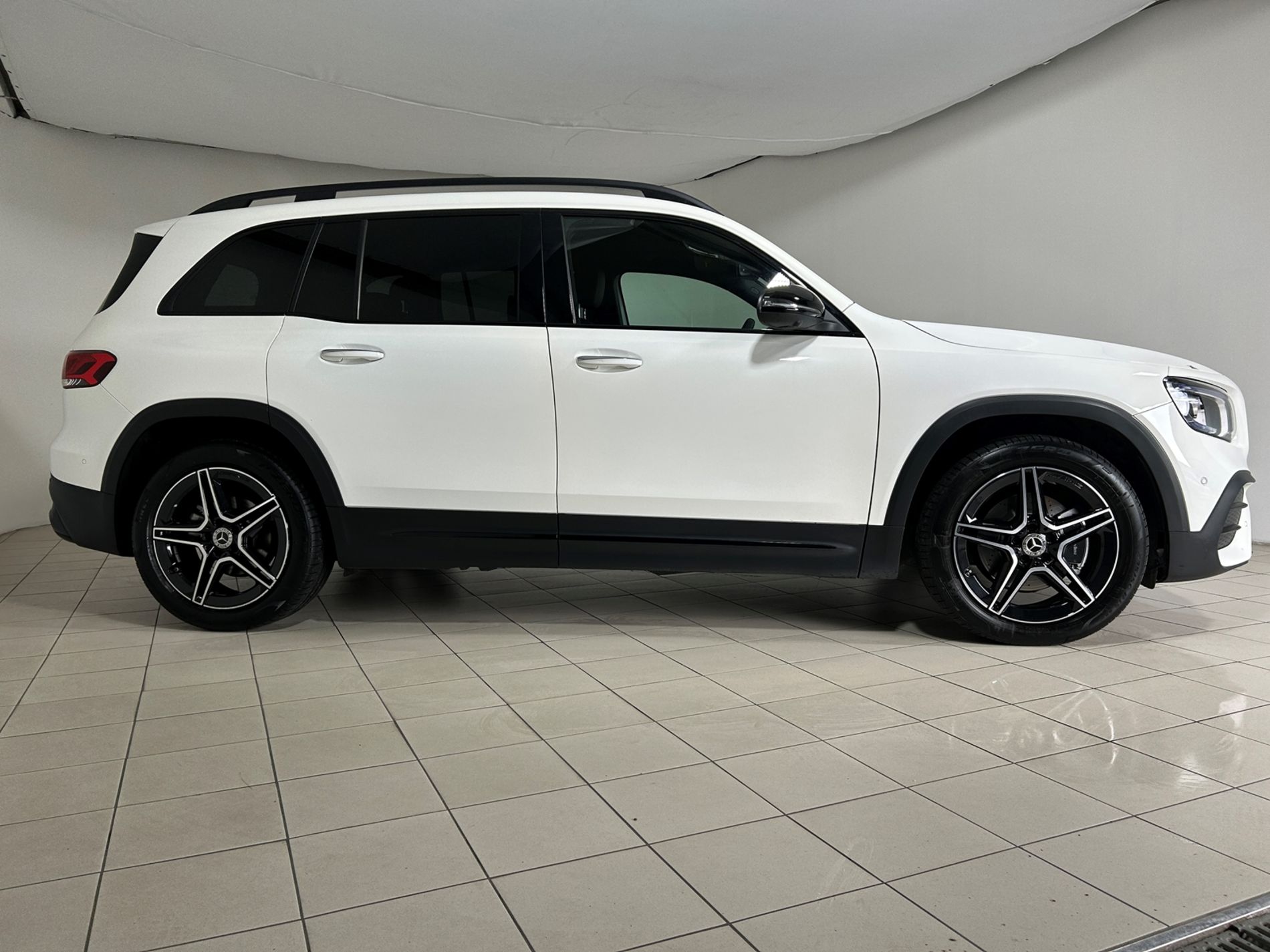 Mercedes GLB 200 d Premium 4matic automatica telecamera 360 - Autoviemme