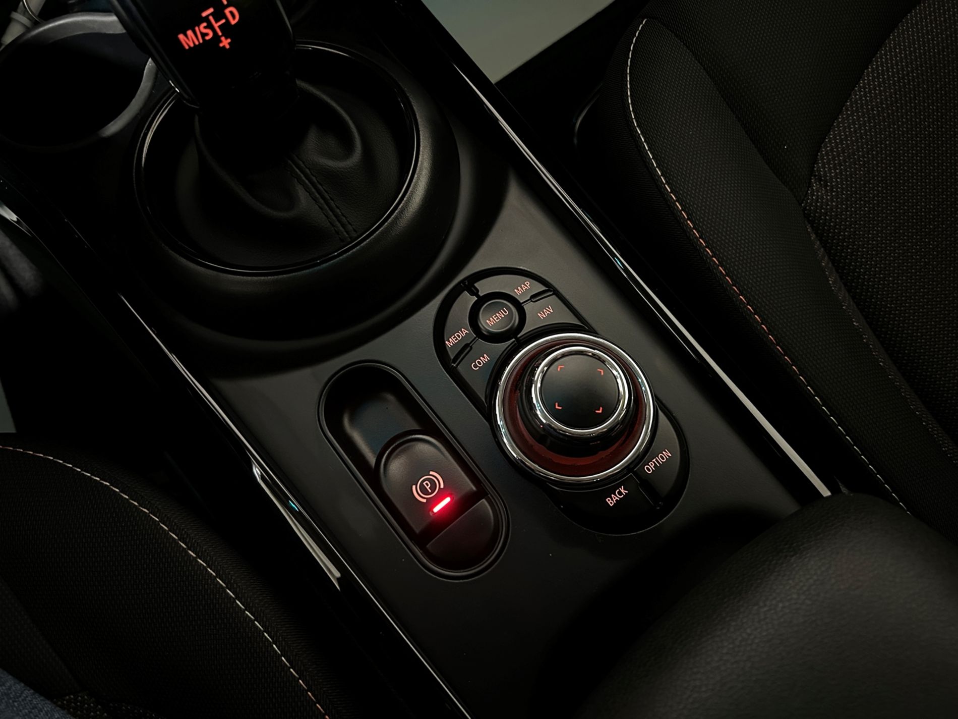 Mini Clubman 2.0 Cooper D - Autoviemme