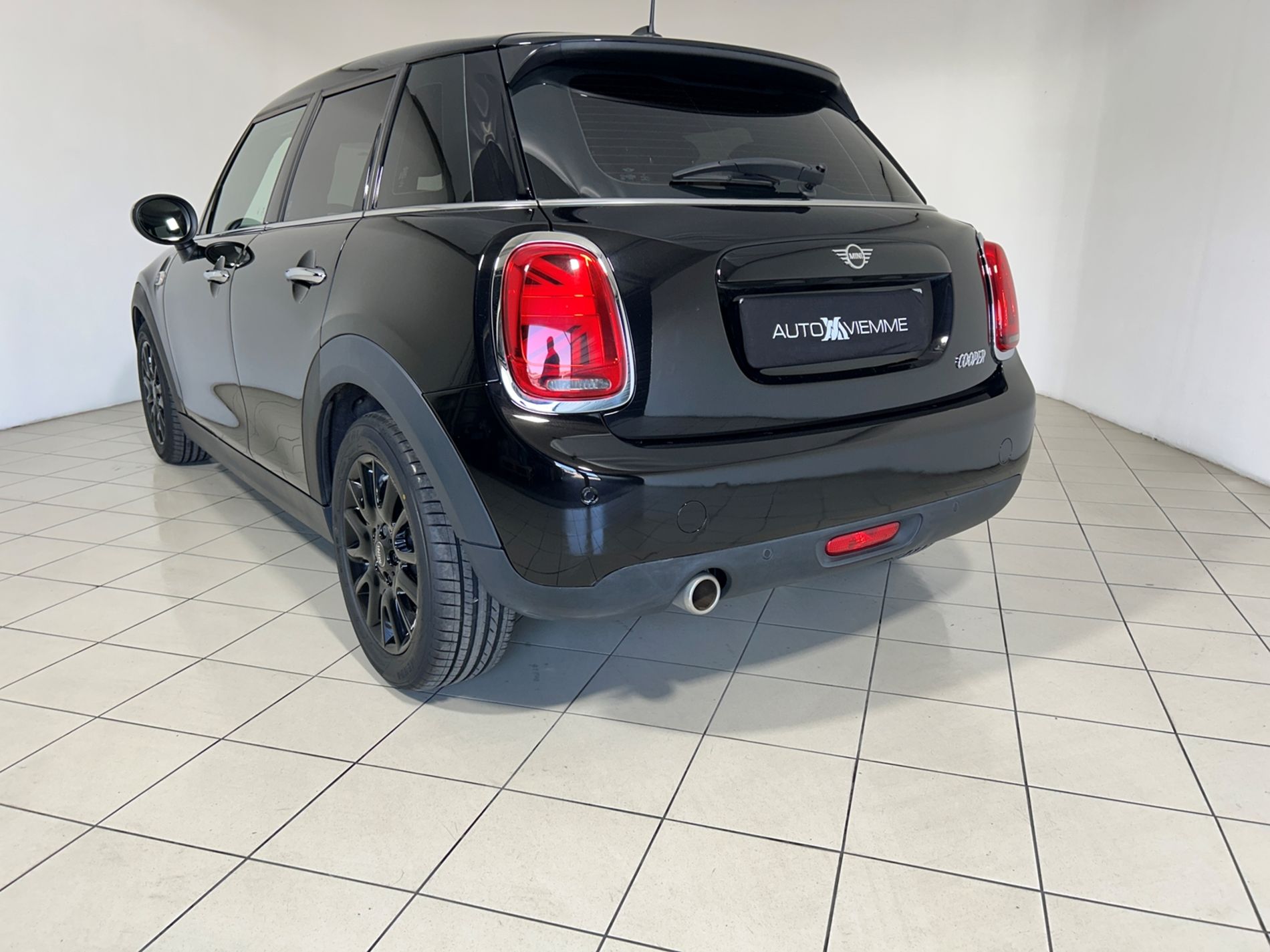 Mini Cooper 5 porte 1.5 automatica - Autoviemme