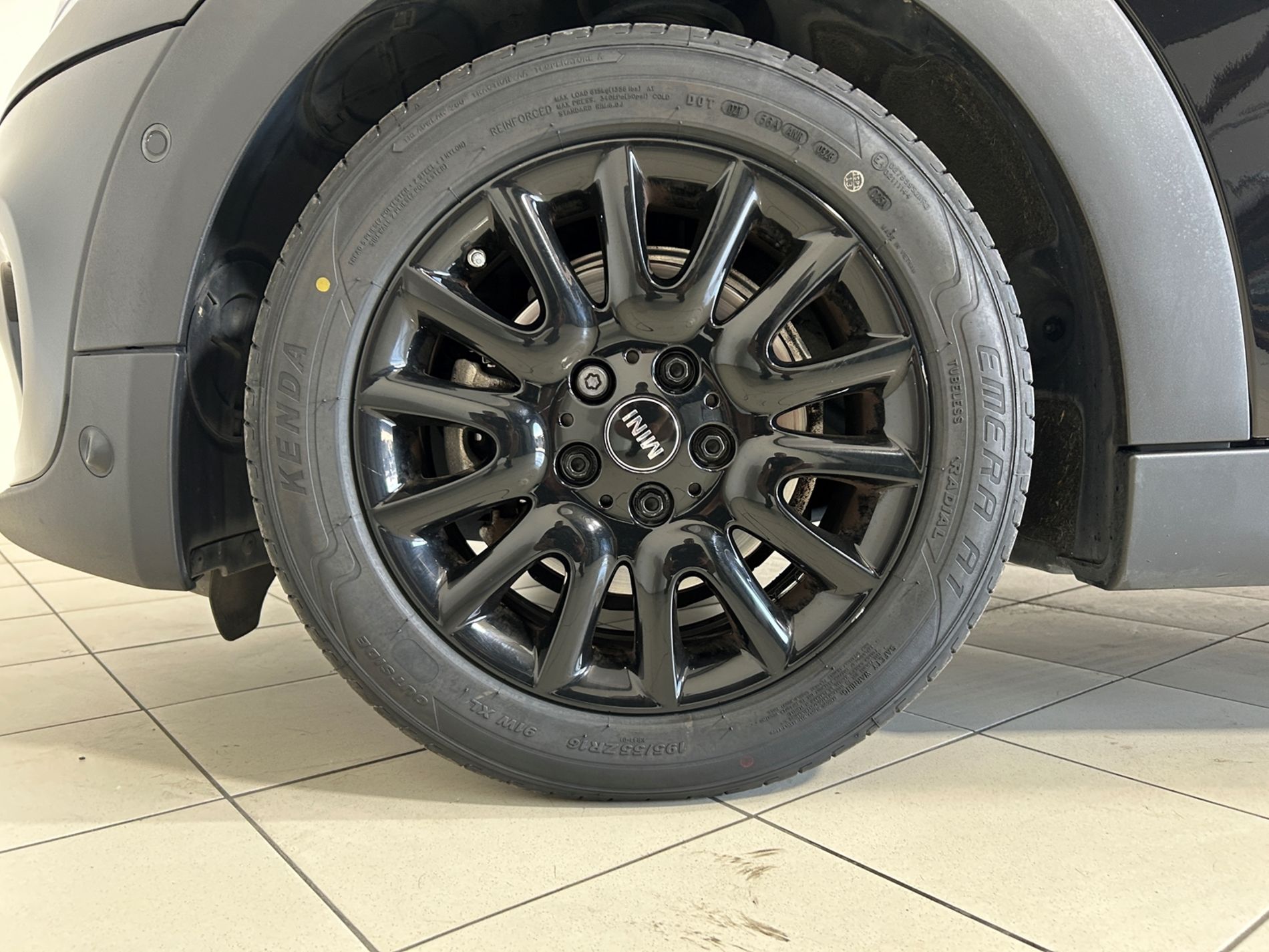 Mini Cooper 5 porte 1.5 automatica - Autoviemme