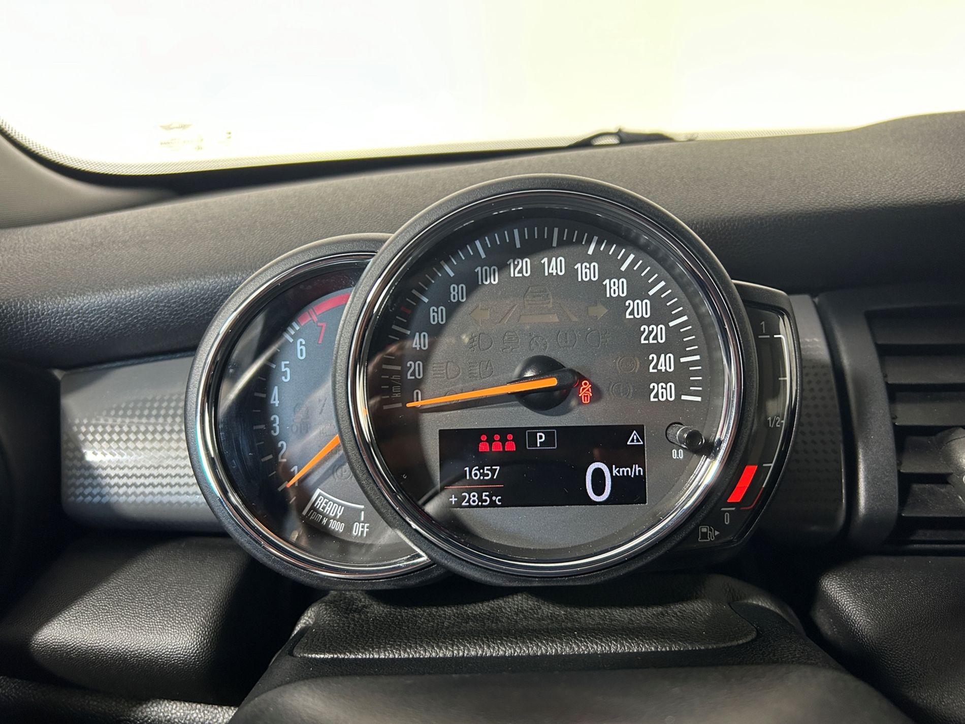 Mini Cooper 5 porte 1.5 automatica - Autoviemme