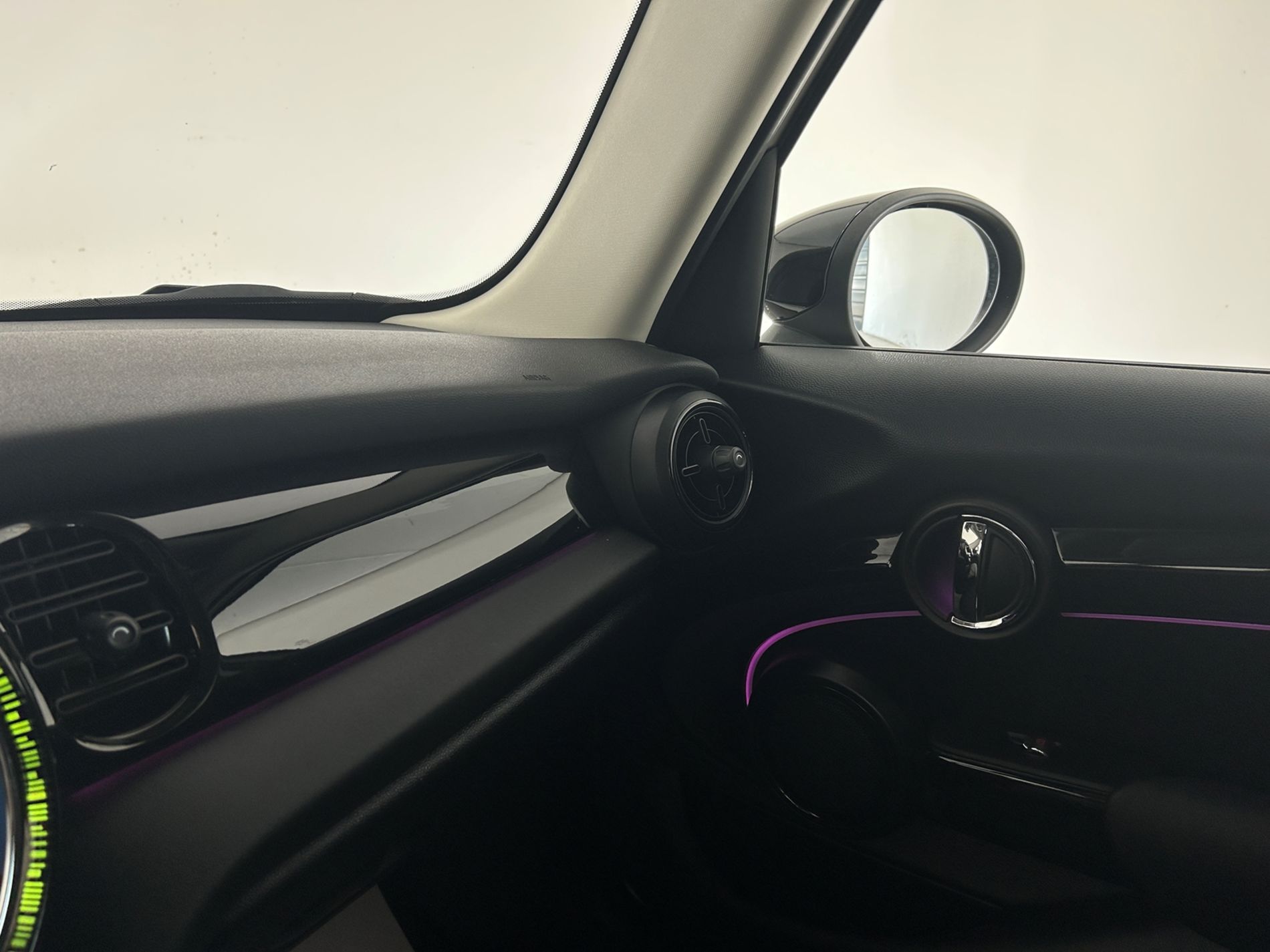 Mini 5p 1.5 Cooper Essential auto - Autoviemme