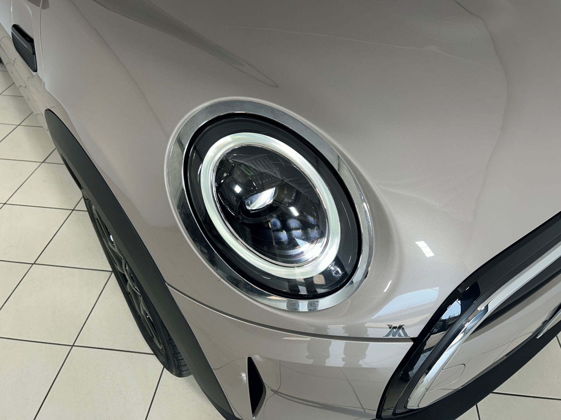 Mini 5p 1.5 Cooper Essential auto - Autoviemme