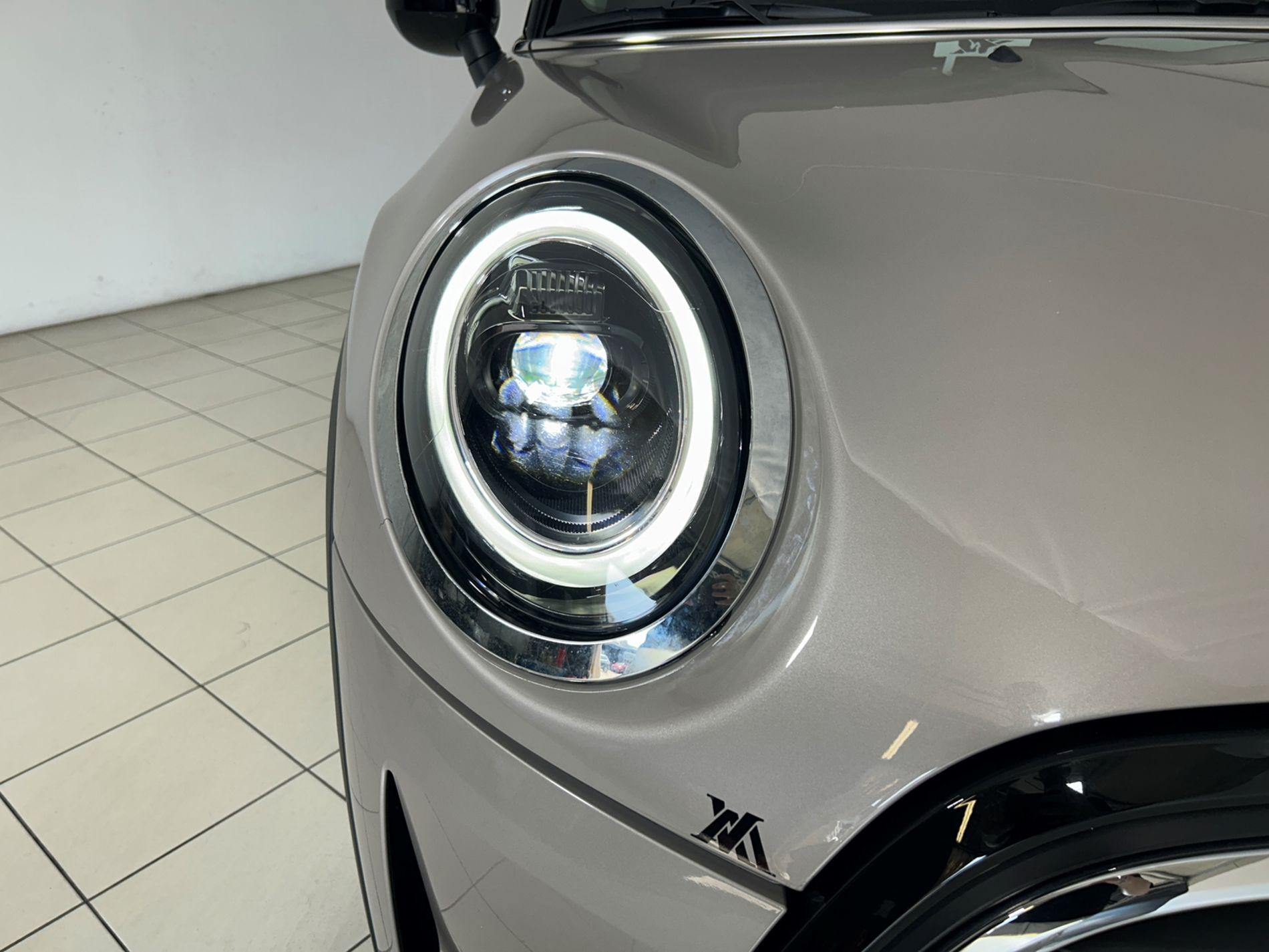 Mini 5p 1.5 Cooper Essential auto - Autoviemme