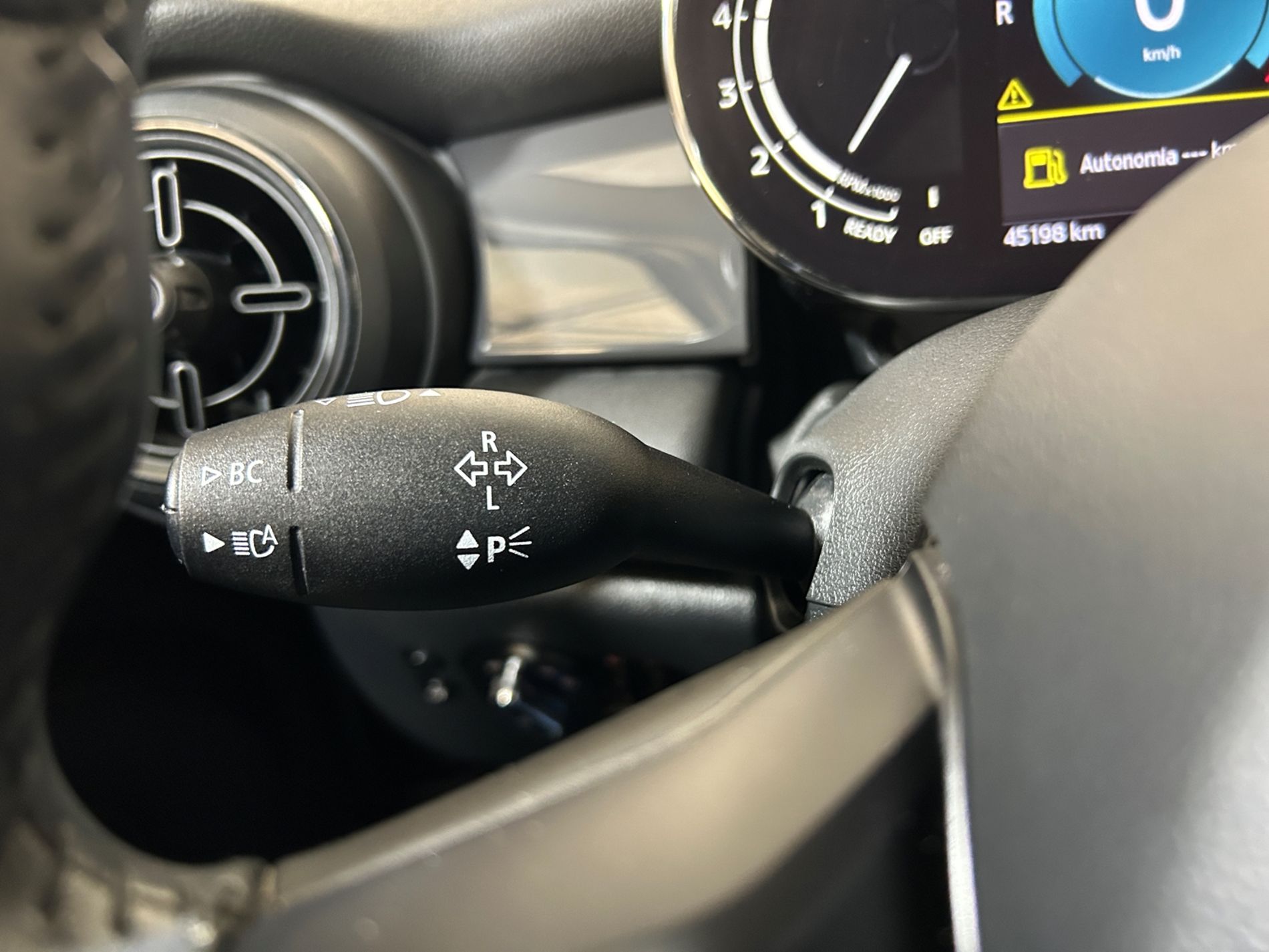 Mini Cooper 5 porte 1.5 Essential automatica - Autoviemme