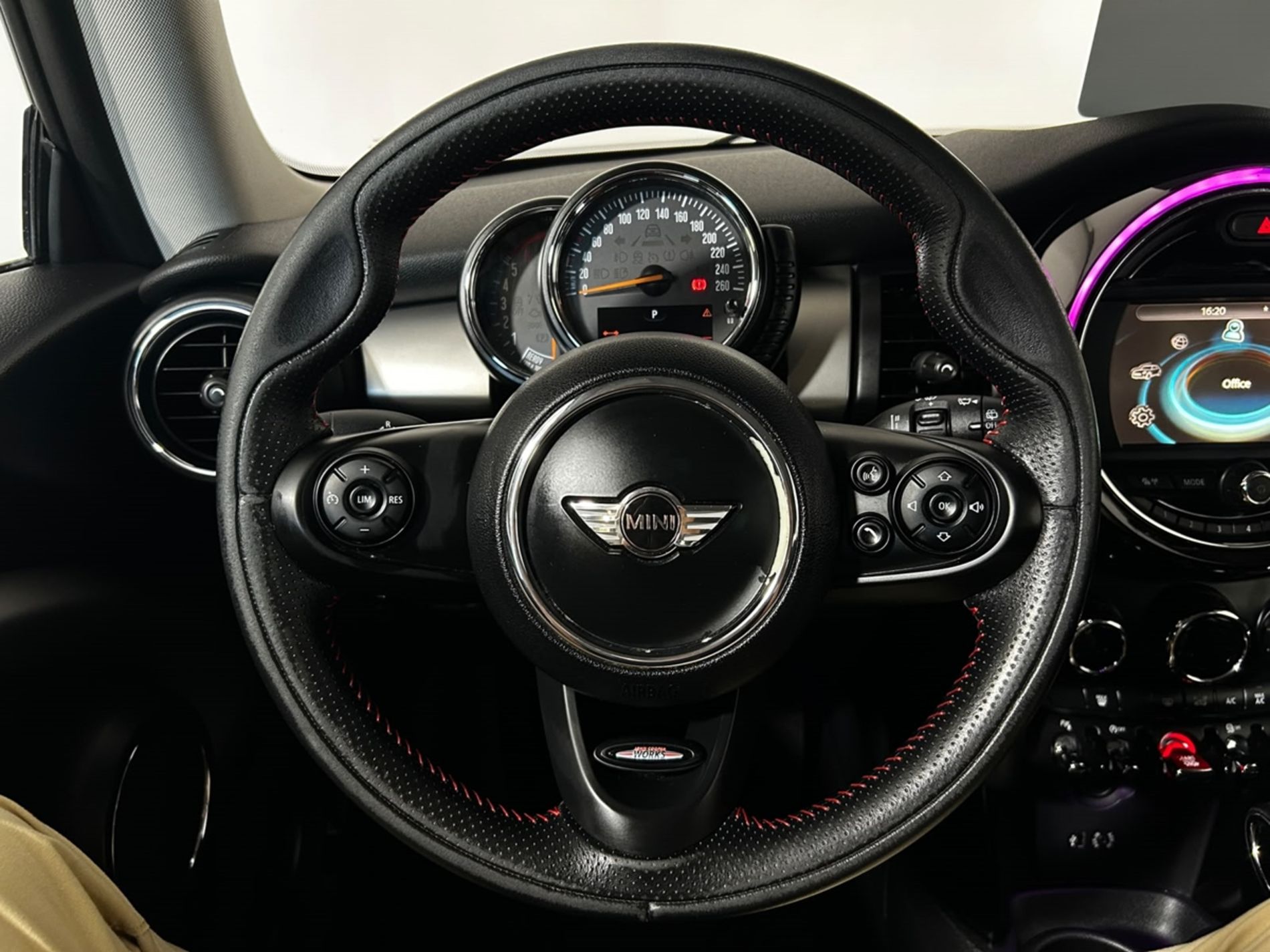 Mini 1.5 Cooper D - Autoviemme