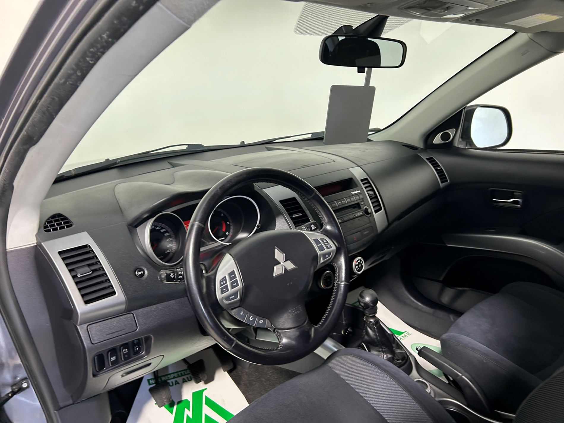 Mitsubishi Outlander 2.2 di-d Instyle 7 posti 4wd - Autoviemme