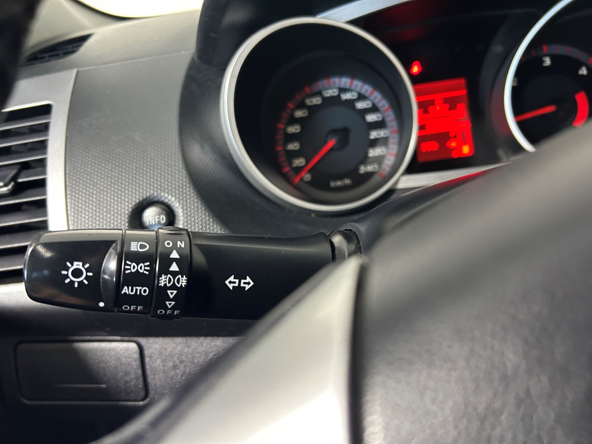 Mitsubishi Outlander 2.2 di-d Instyle 7 posti 4wd - Autoviemme