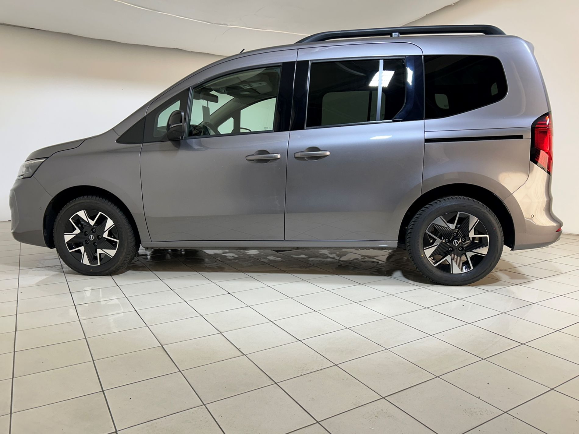 Nissan Townstar N-Connecta - Autoviemme