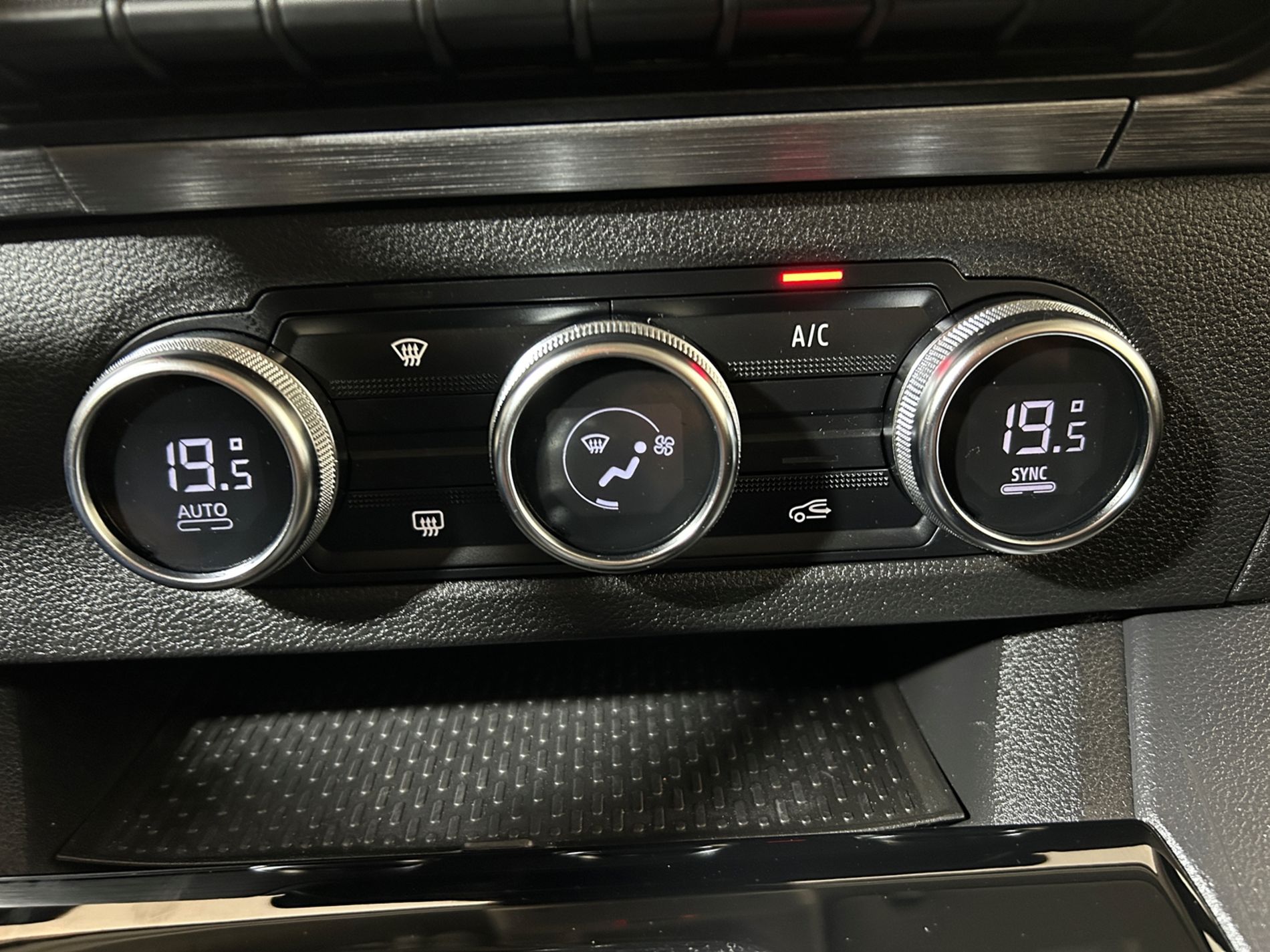 Nissan Townstar N-Connecta - Autoviemme