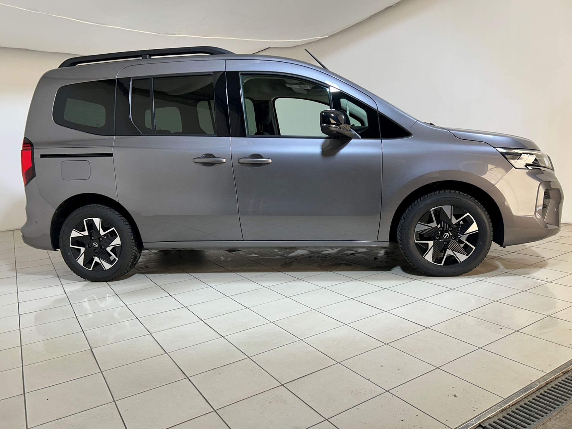 Nissan Townstar N-Connecta - Autoviemme