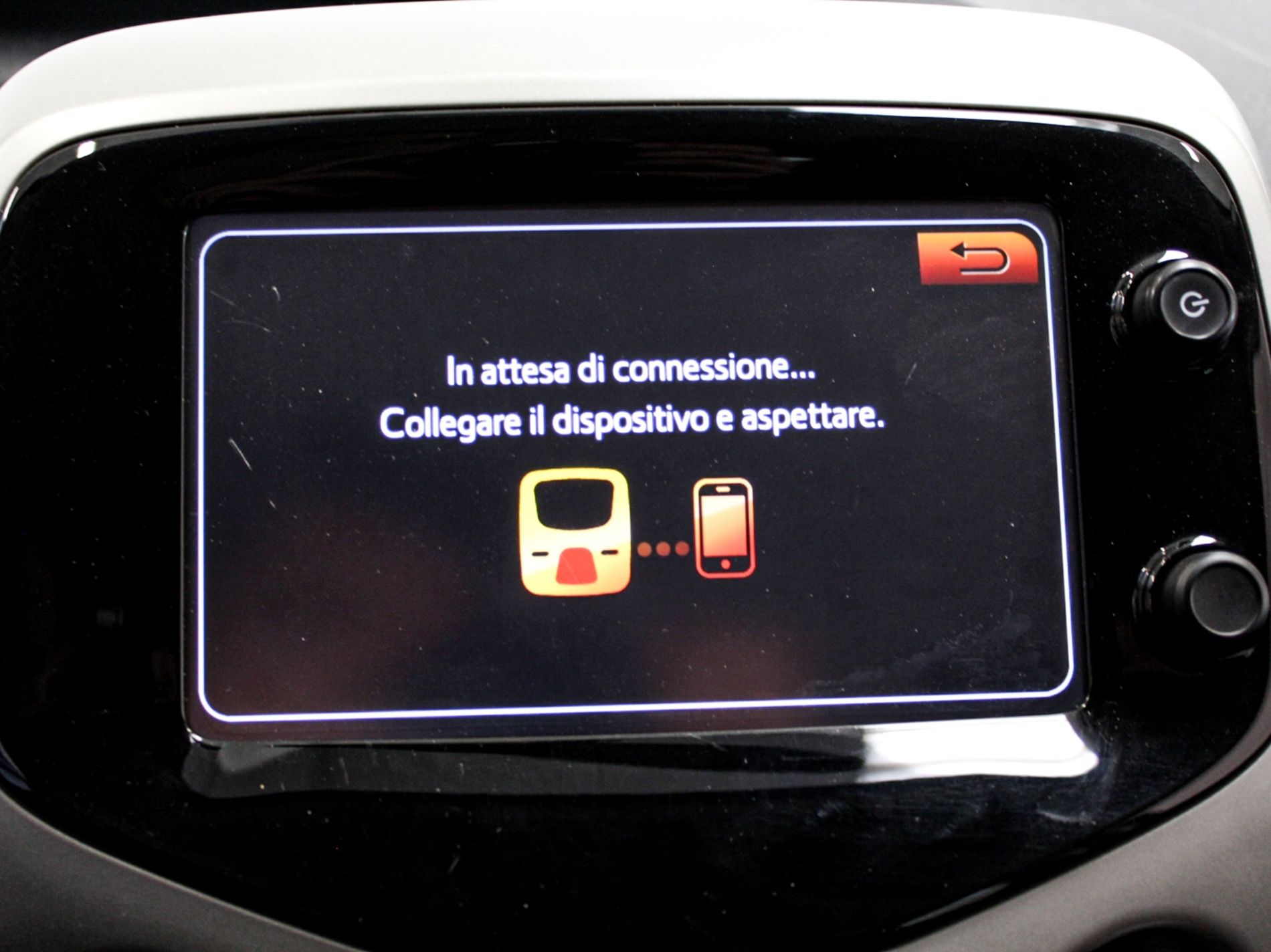 108 5p 1.0 12v Active - Autoviemme