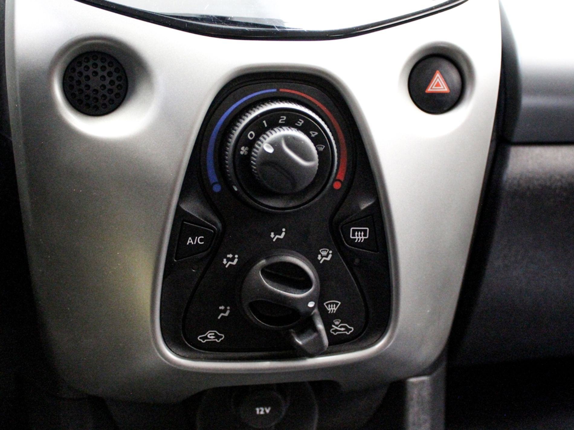 108 5p 1.0 12v Active - Autoviemme