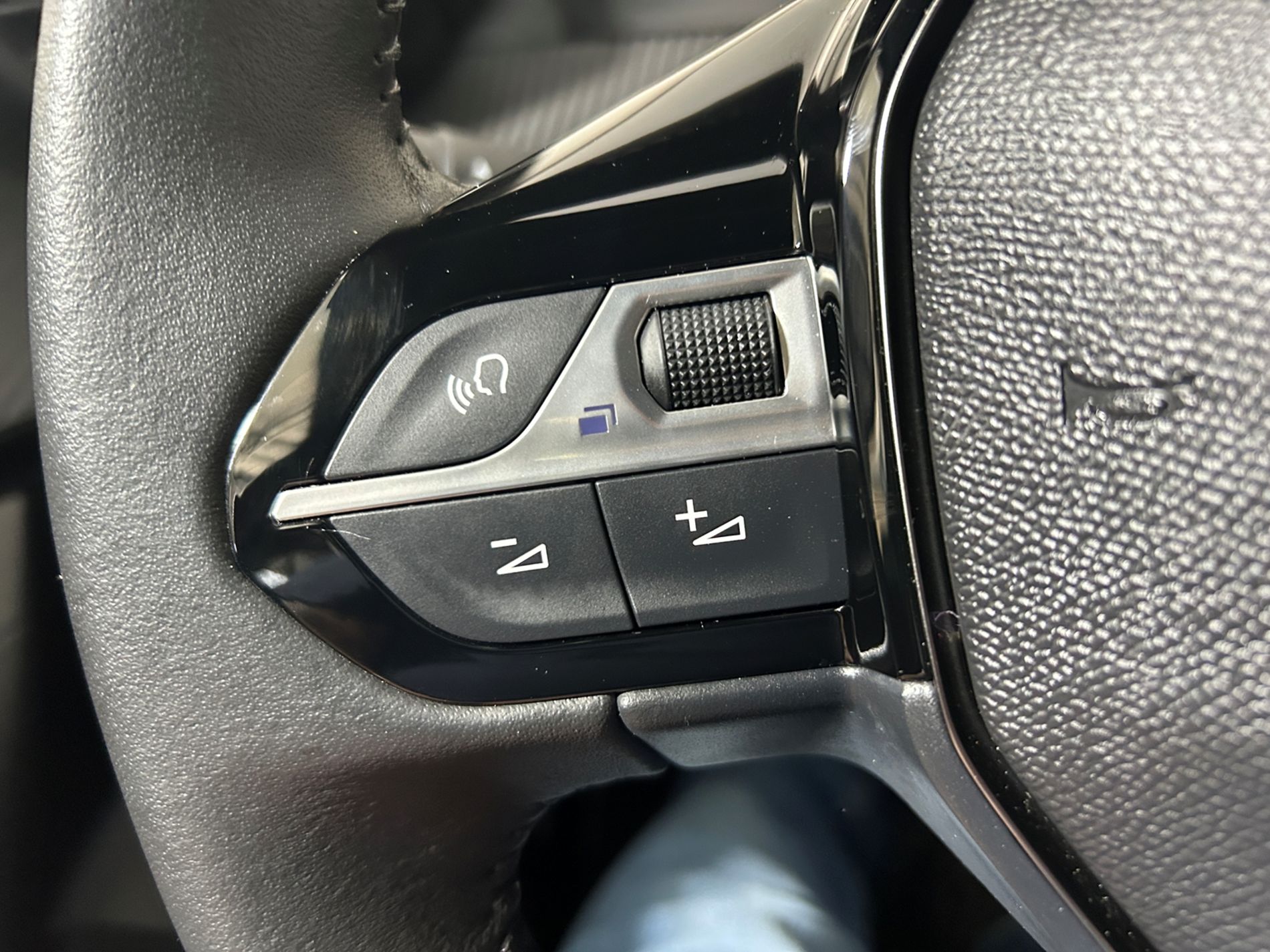 Peugeot 2008 1.2 Allure s&s 100 cv - Autoviemme