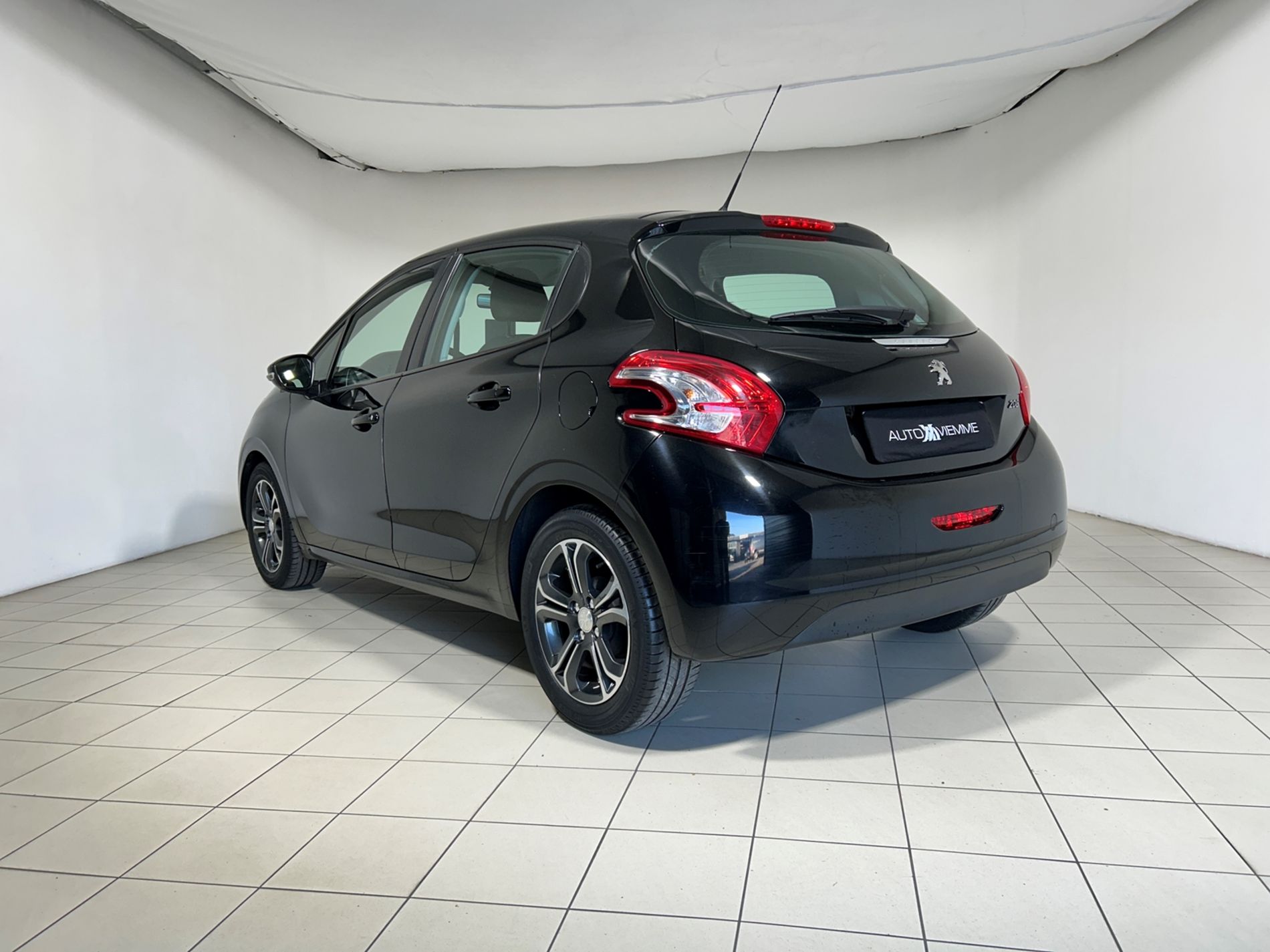 Peugeot 208 5p 1.2 puretech Active 82cv - Autoviemme