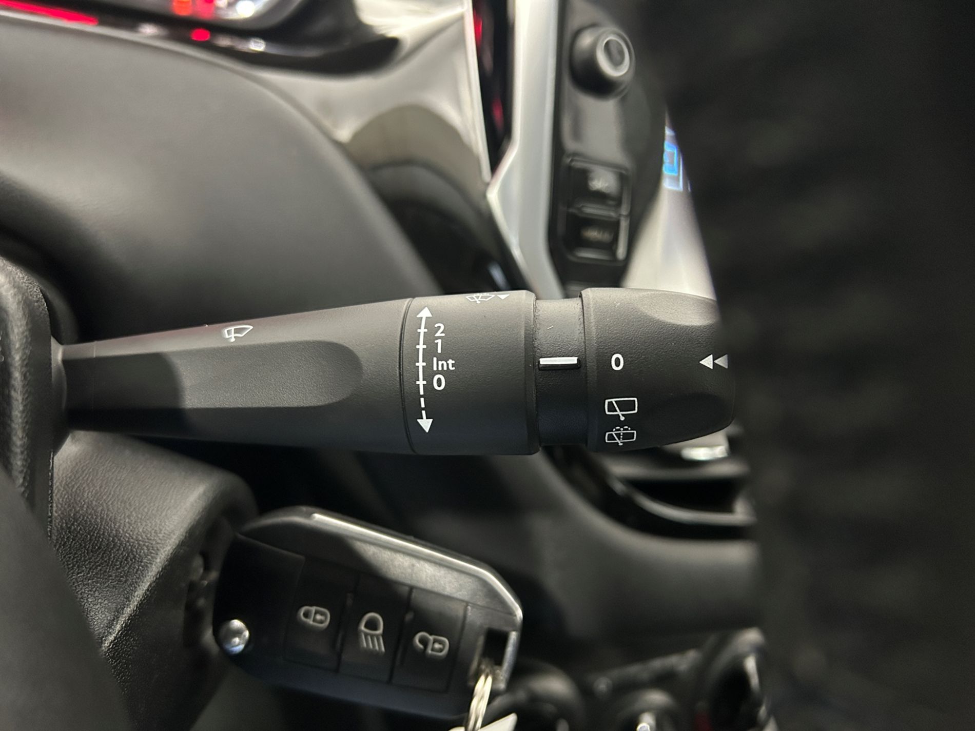 Peugeot 208 5p 1.2 puretech Active 82cv - Autoviemme