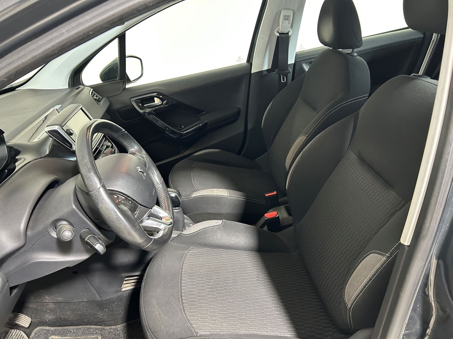 Peugeot 208 1.2 Active 82 cv per commercianti - Autoviemme