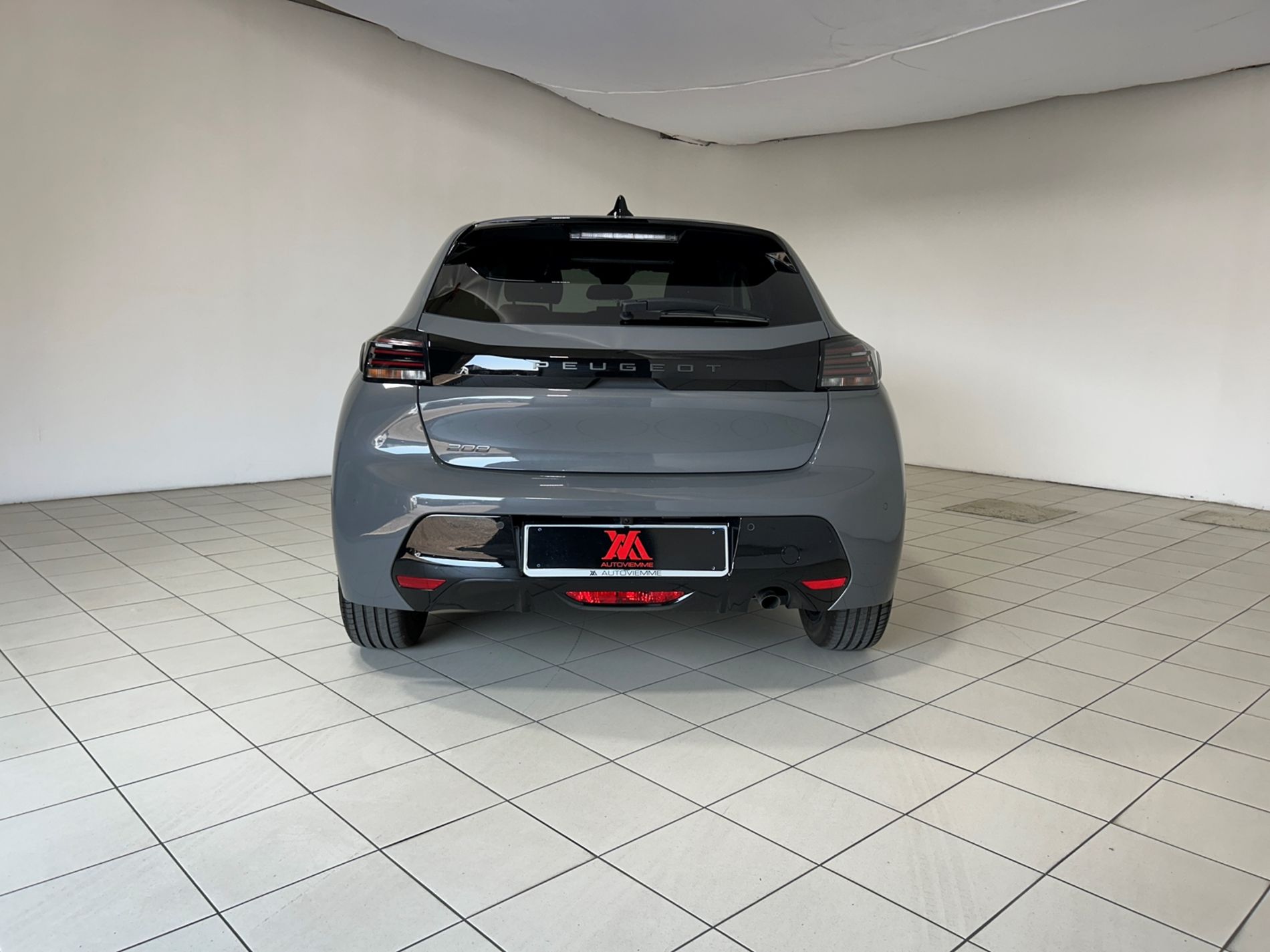 Peugeot 208 1.2 hybrid Active 100cv e-dcs 6   - Autoviemme