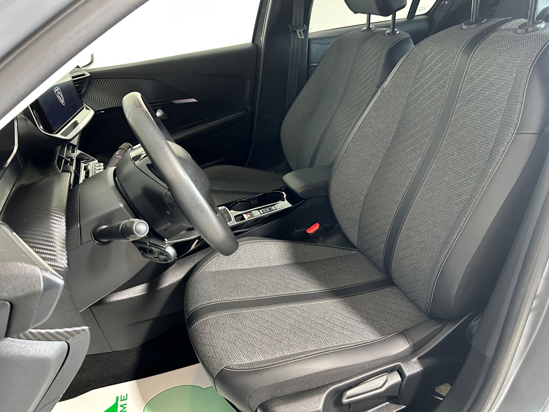 Peugeot 208 1.2 hybrid Active 100cv e-dcs 6   - Autoviemme