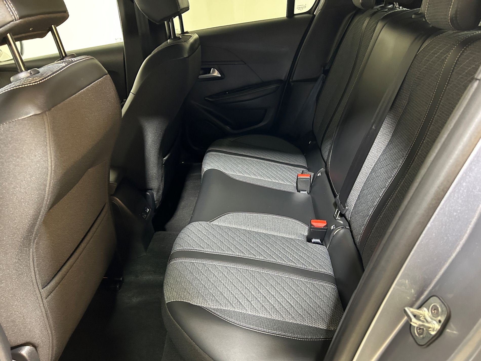 Peugeot 208 1.2 Allure 100cv e-dcs 6   - Autoviemme