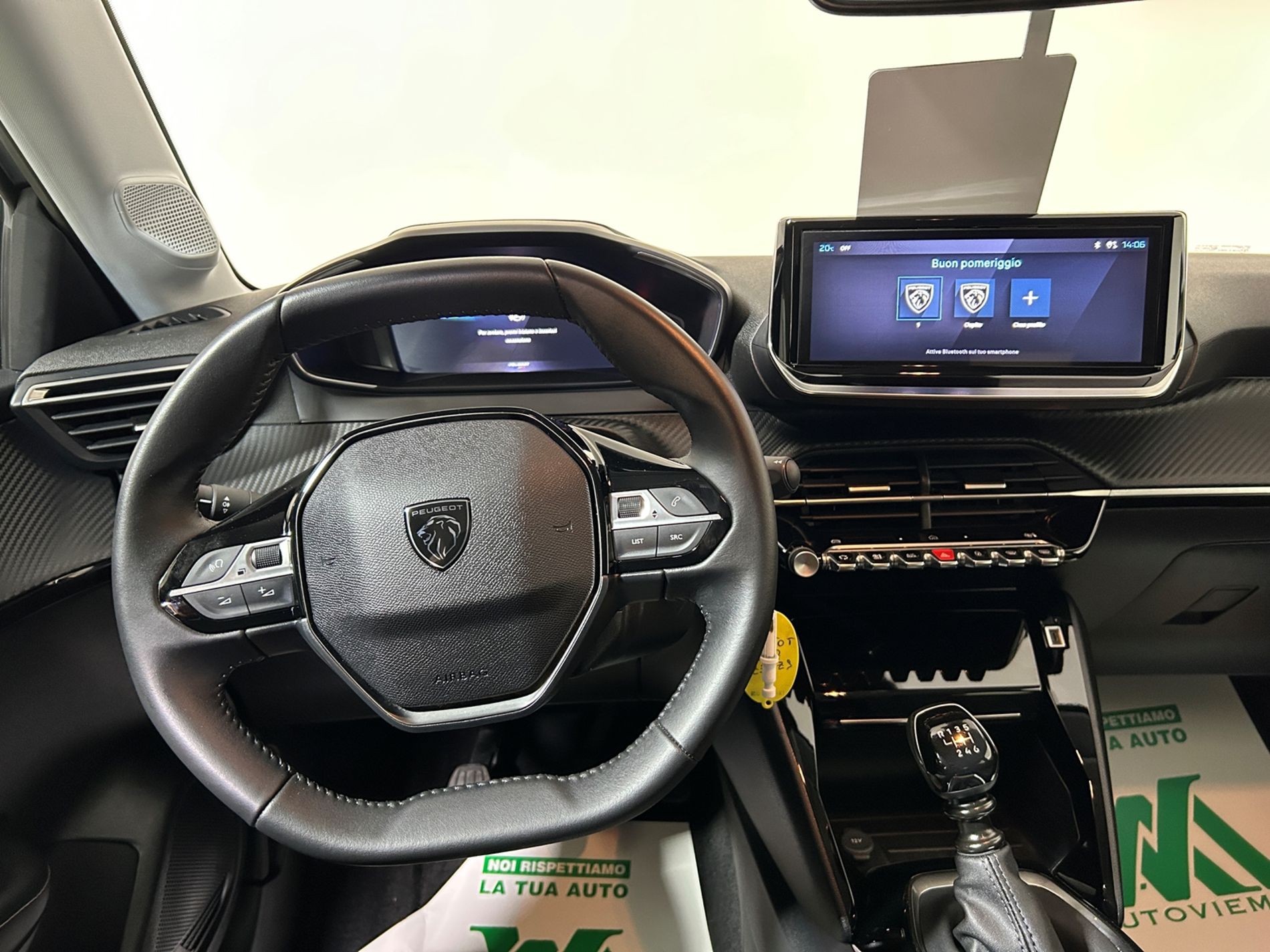Peugeot 208 1.2 Allure 100cv e-dcs 6   - Autoviemme