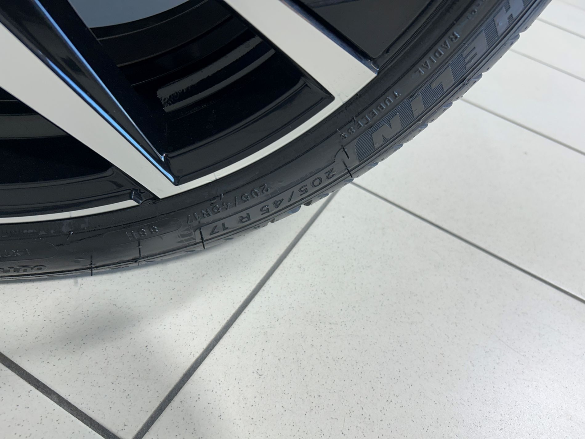 208 hybrid GT 145cv - Autoviemme