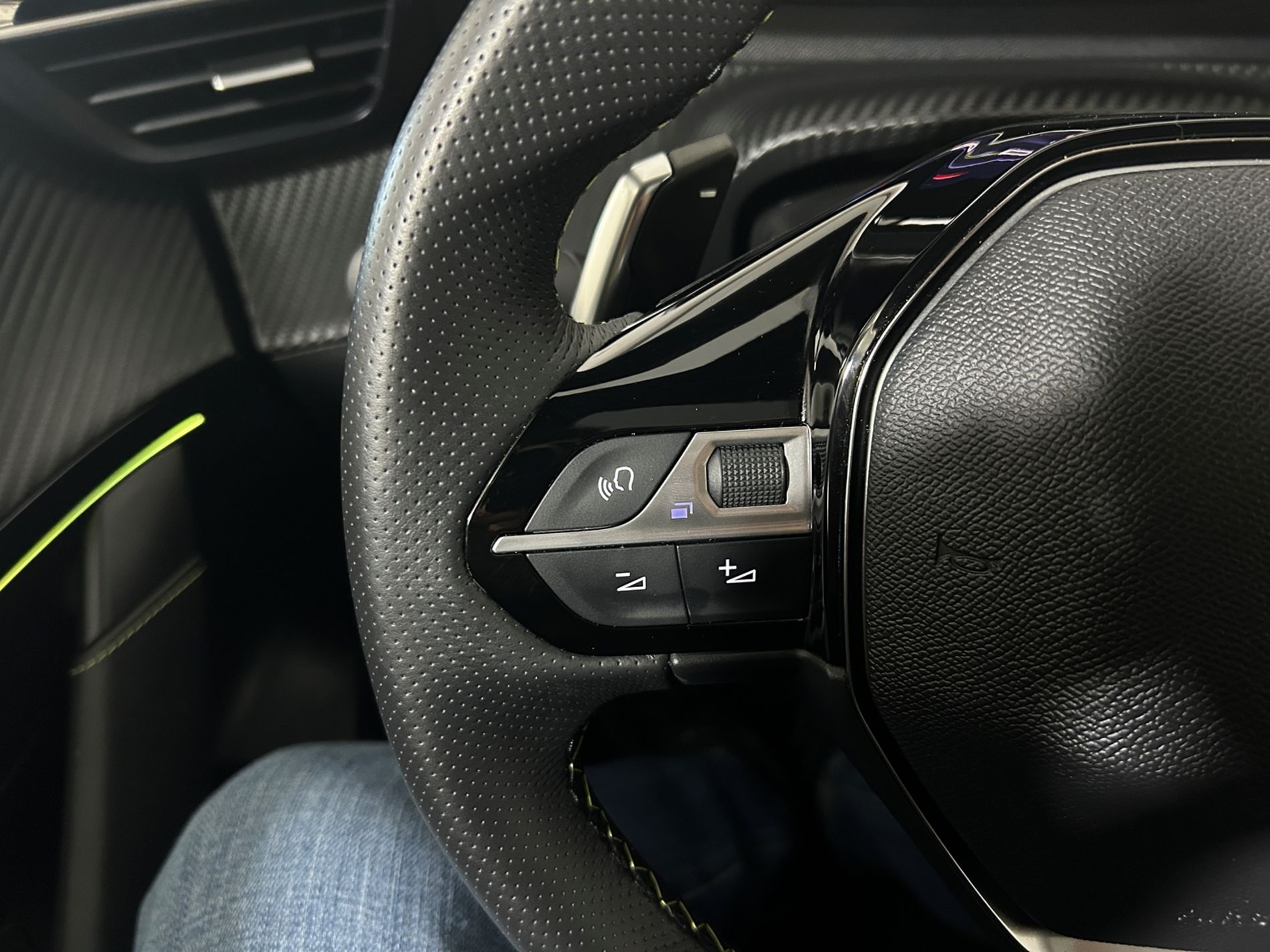 208 hybrid GT 145cv - Autoviemme