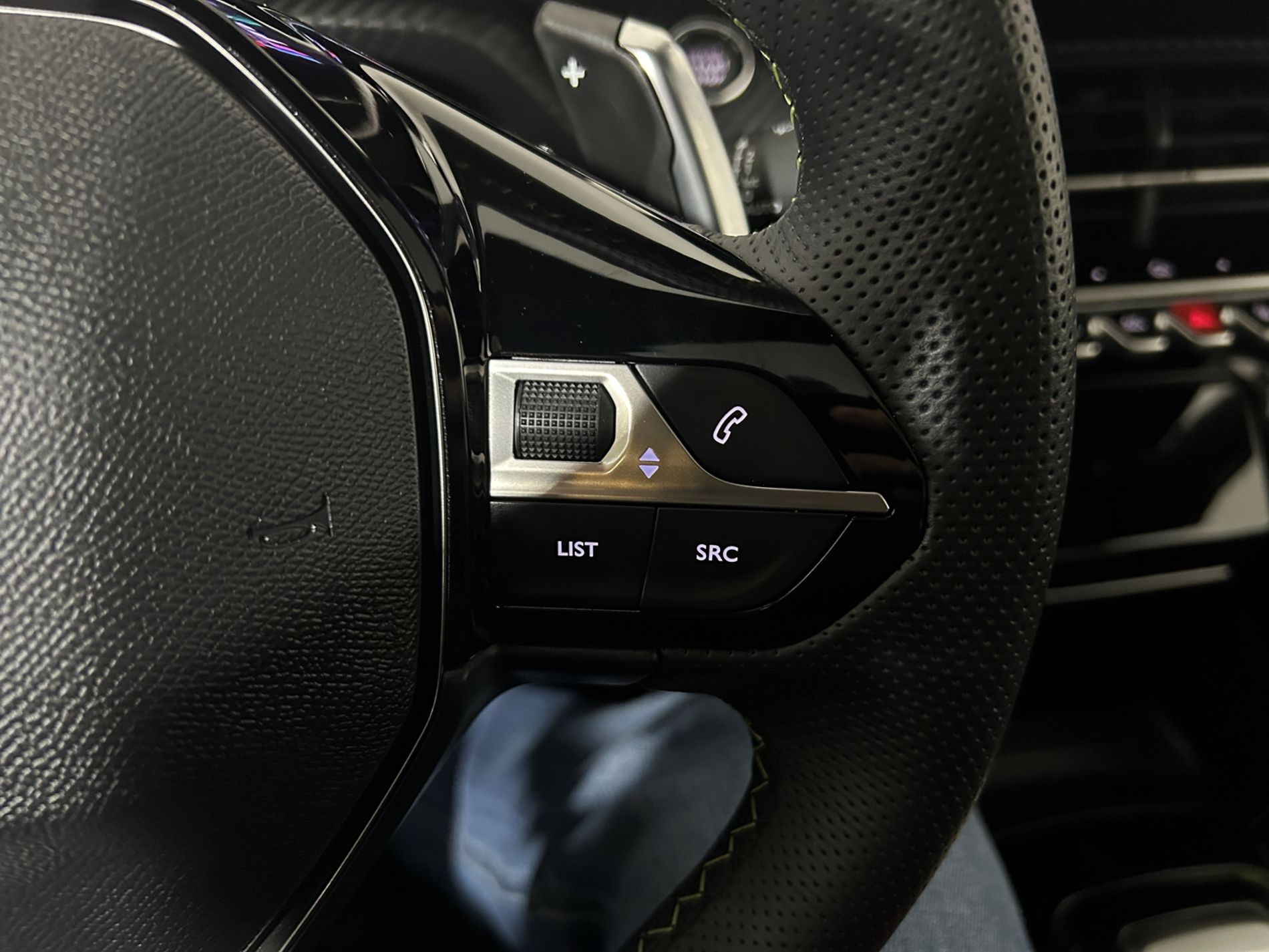 208 hybrid GT 145cv - Autoviemme