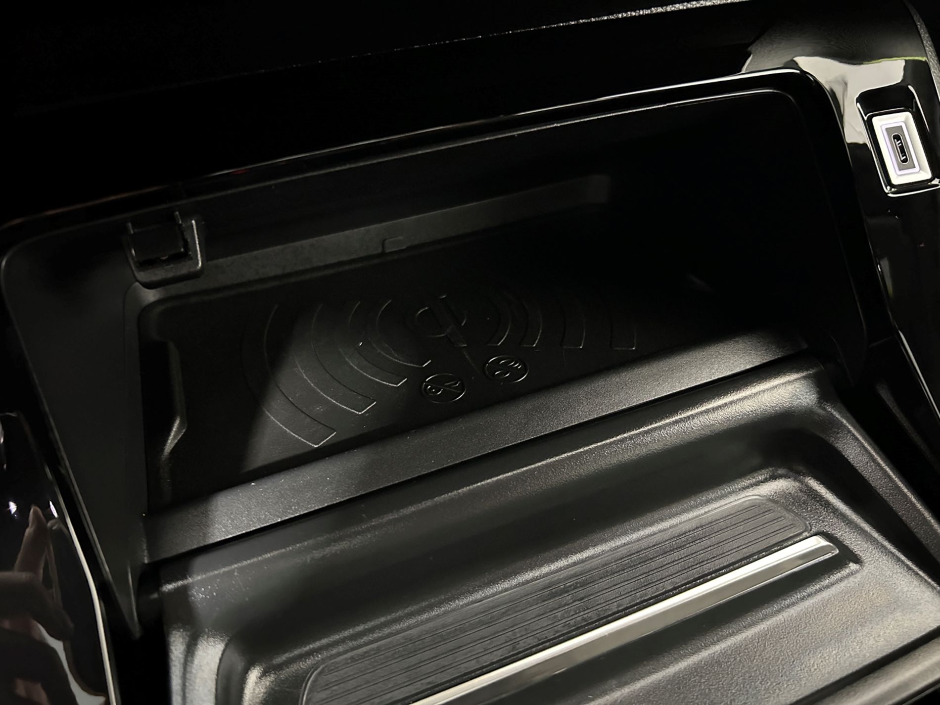 208 hybrid GT 145cv - Autoviemme