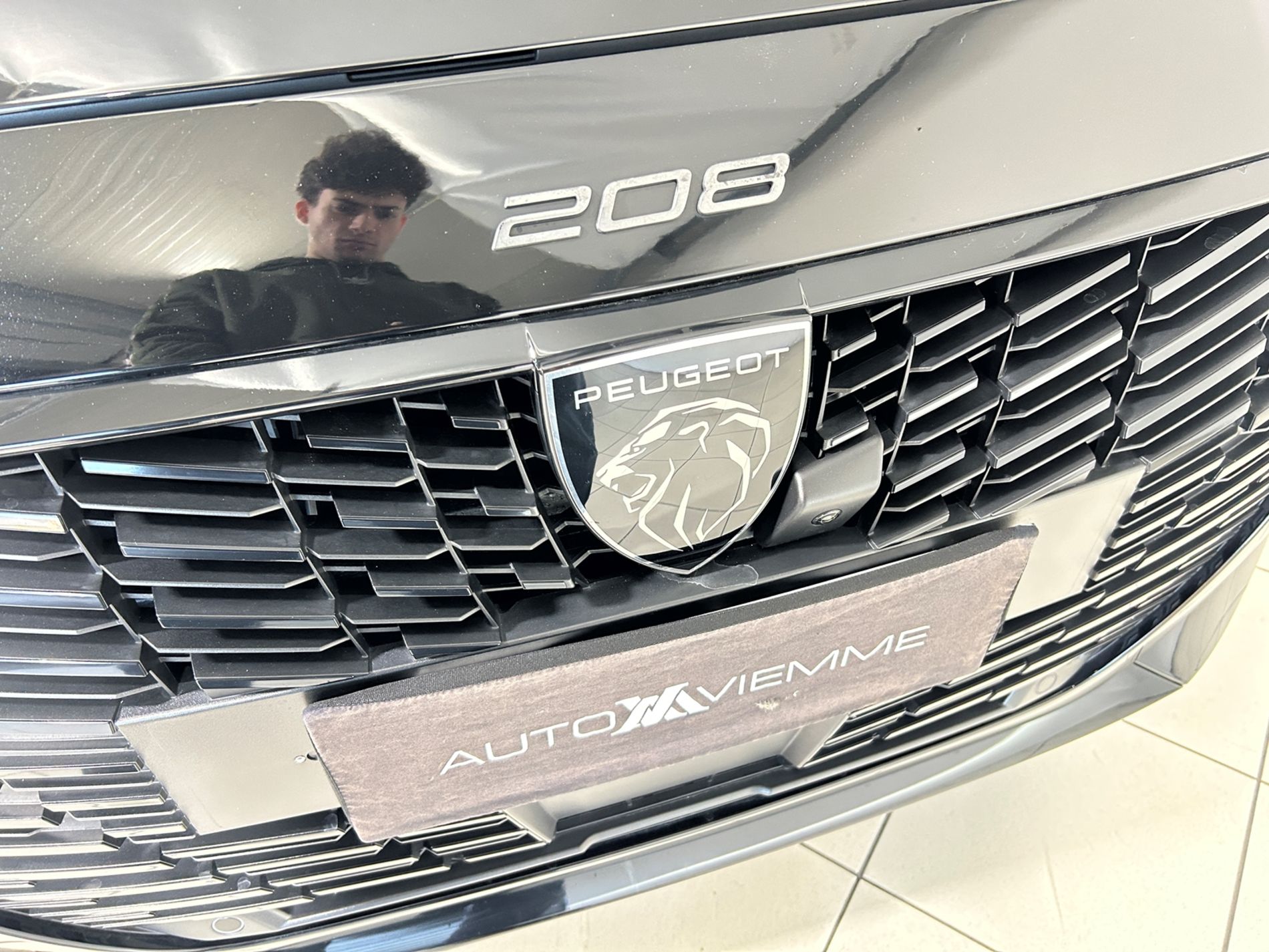 208 hybrid GT 145cv - Autoviemme