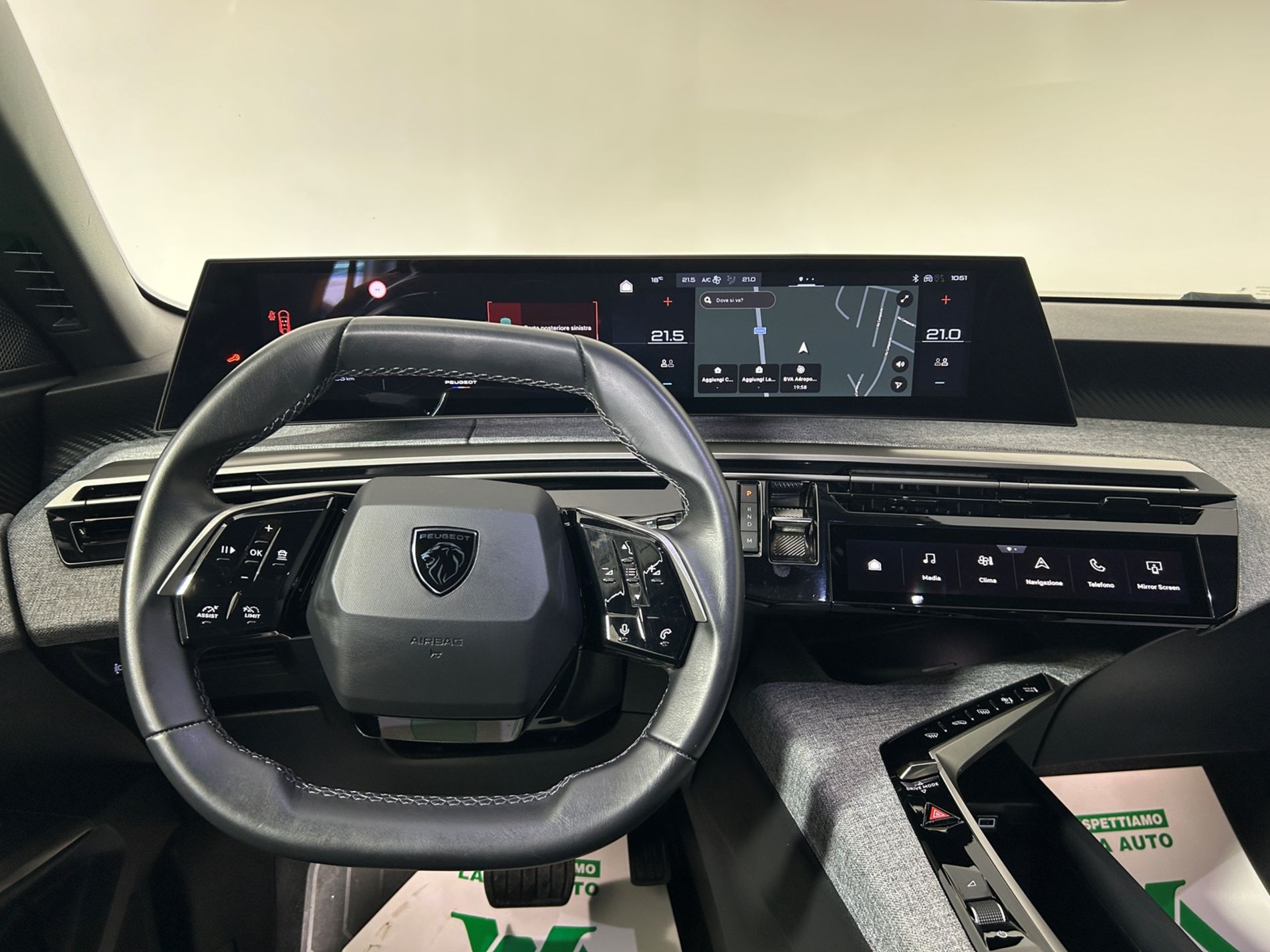 Peugeot 3008 1.2 hybrid Active 100cv e-dcs 6   - Autoviemme