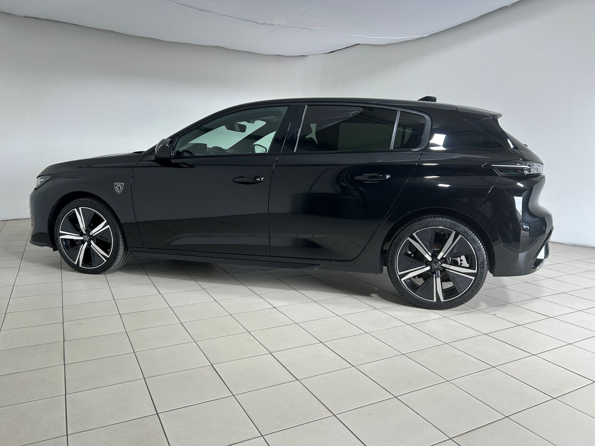 Peugeot 308 1.2 hybrid GT 145cv e-dcs 6 - Autoviemme