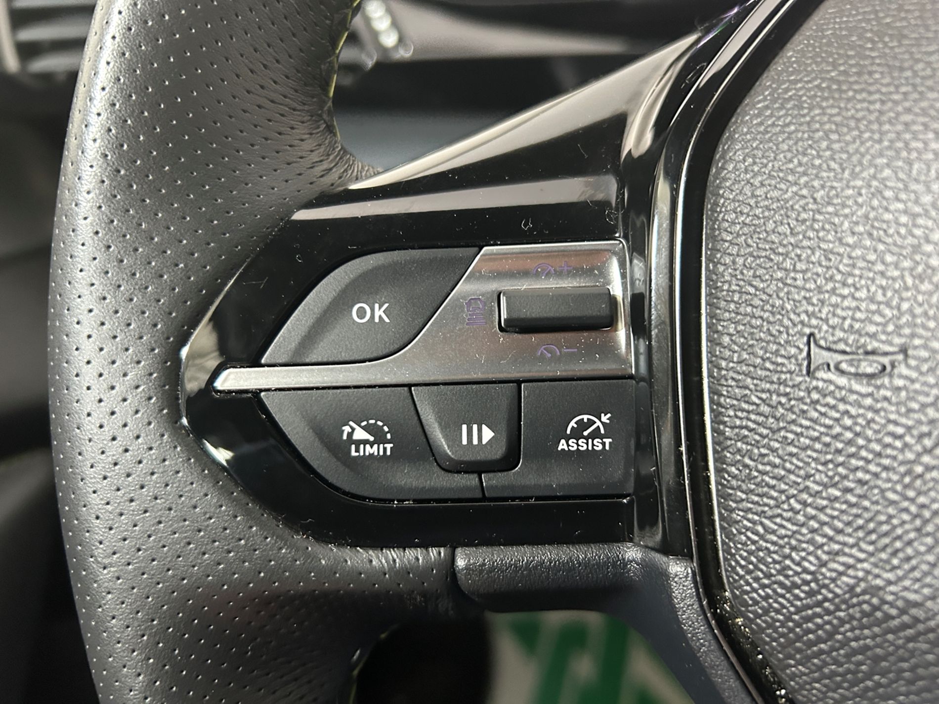 Peugeot 308 1.2 hybrid GT 145cv e-dcs 6 - Autoviemme