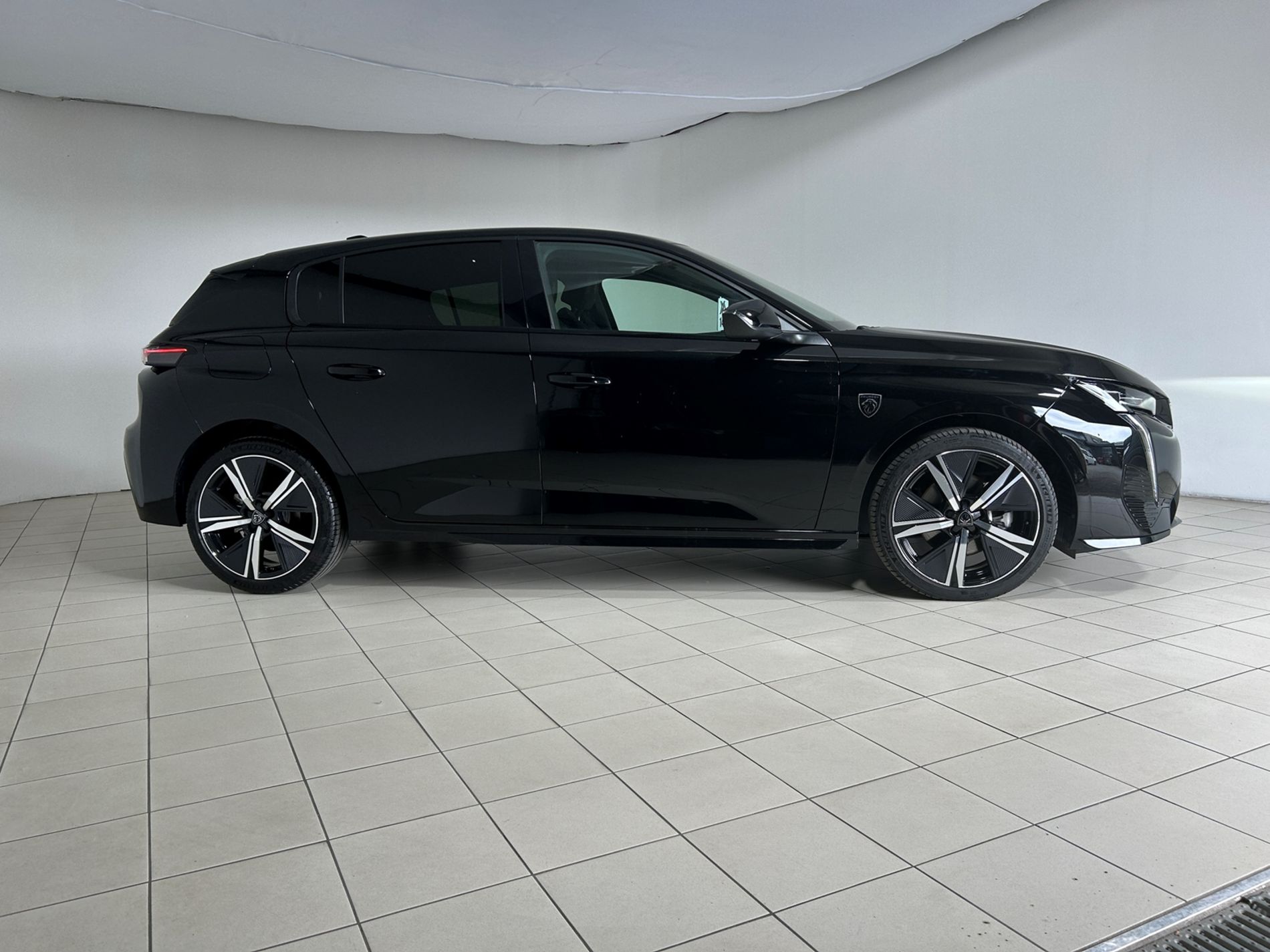 Peugeot 308 1.2 hybrid GT 145cv e-dcs 6 - Autoviemme