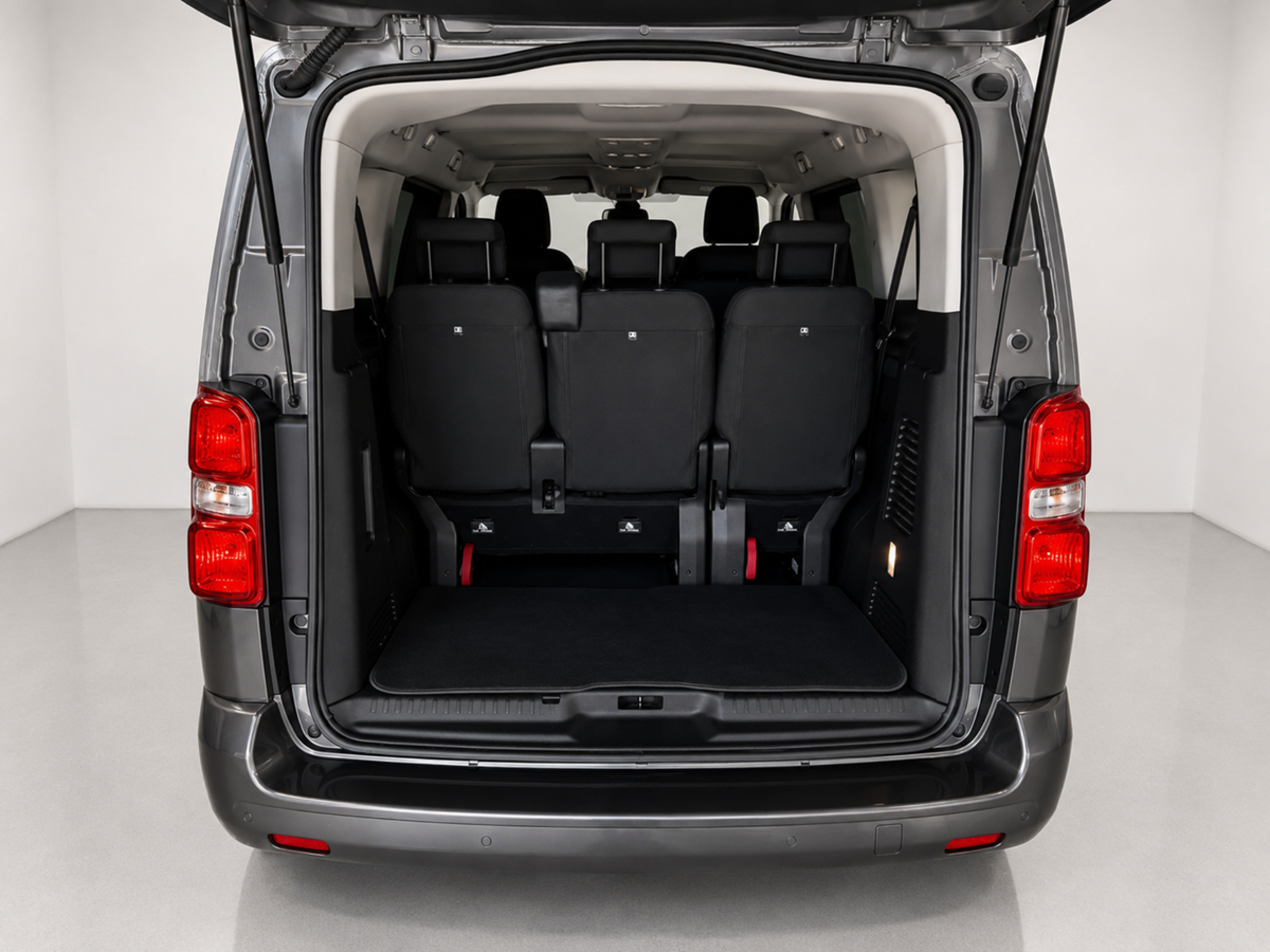 Peugeot Traveller Allure 8p M1 2.0 compact S&S - Autoviemme