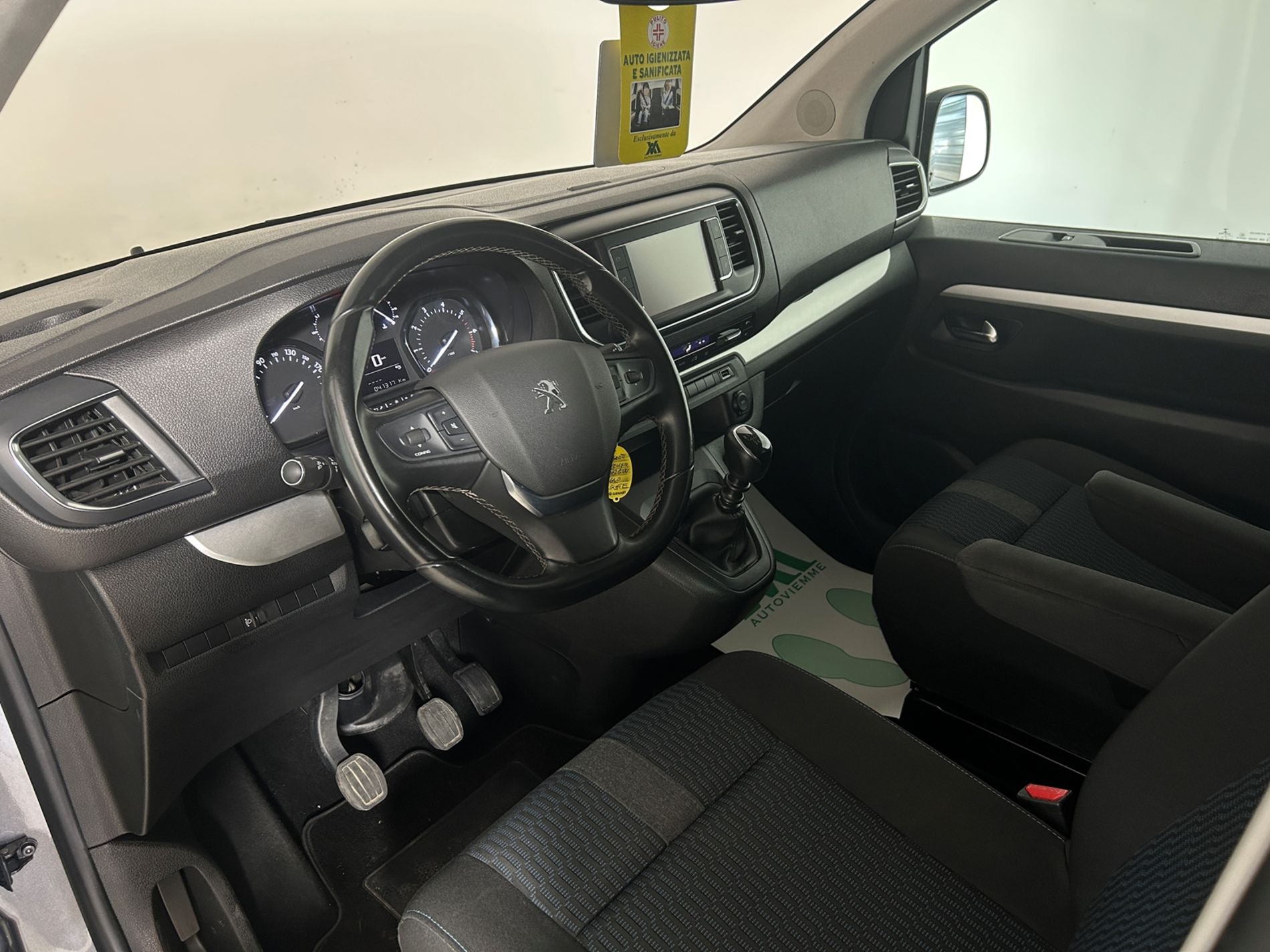 Peugeot Traveller Allure 8 posti M1 2.0 Bluehdi compact 140 cv  S&S my21 - Autoviemme
