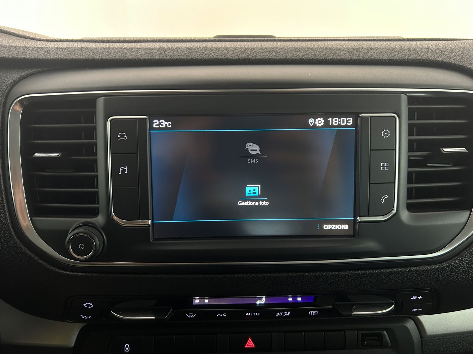 Peugeot Traveller Allure 8 posti M1 2.0 Bluehdi compact 140 cv  S&S my21 - Autoviemme